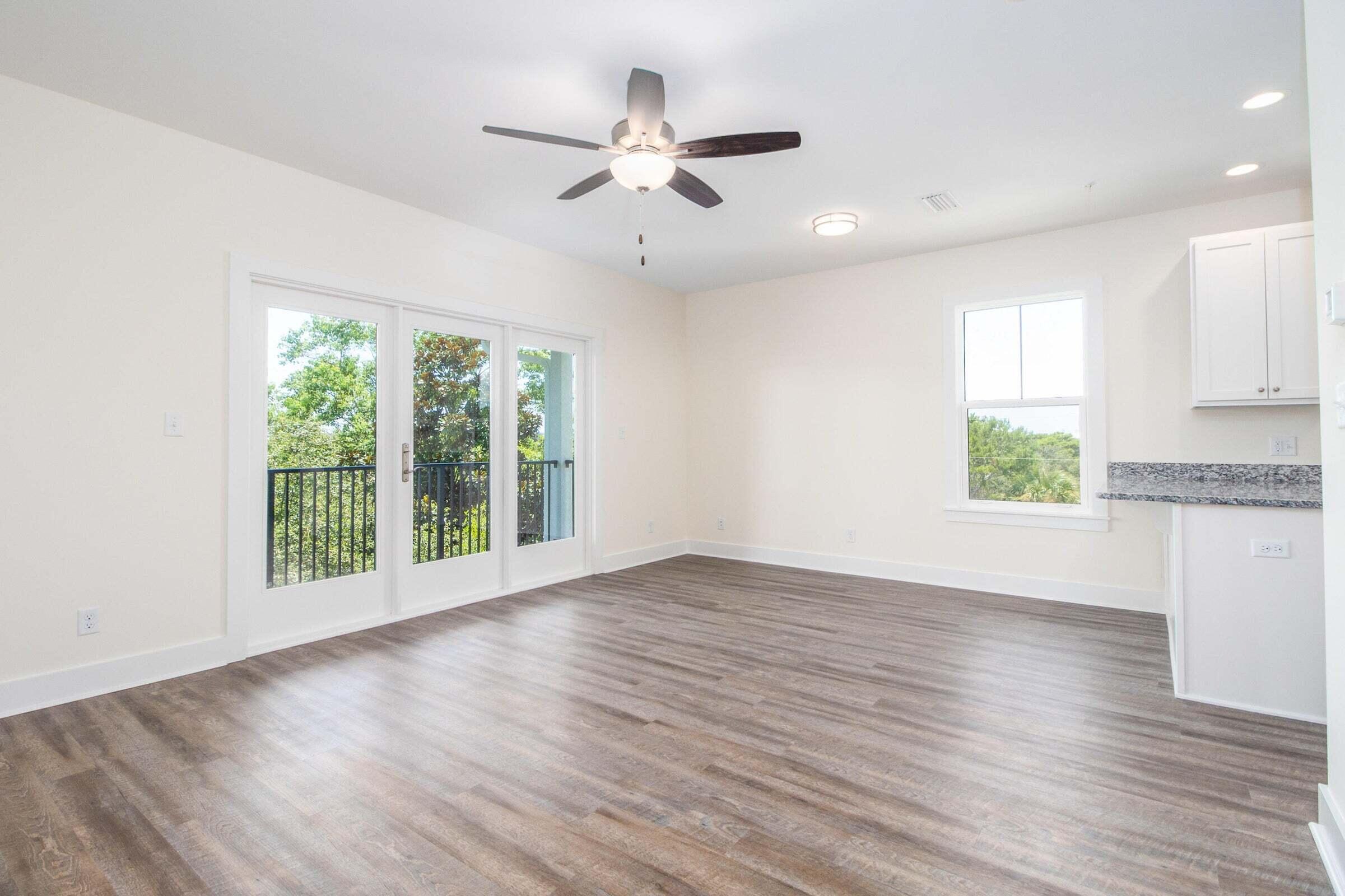 HIDDEN LAKES Condominiums - Residential Lease