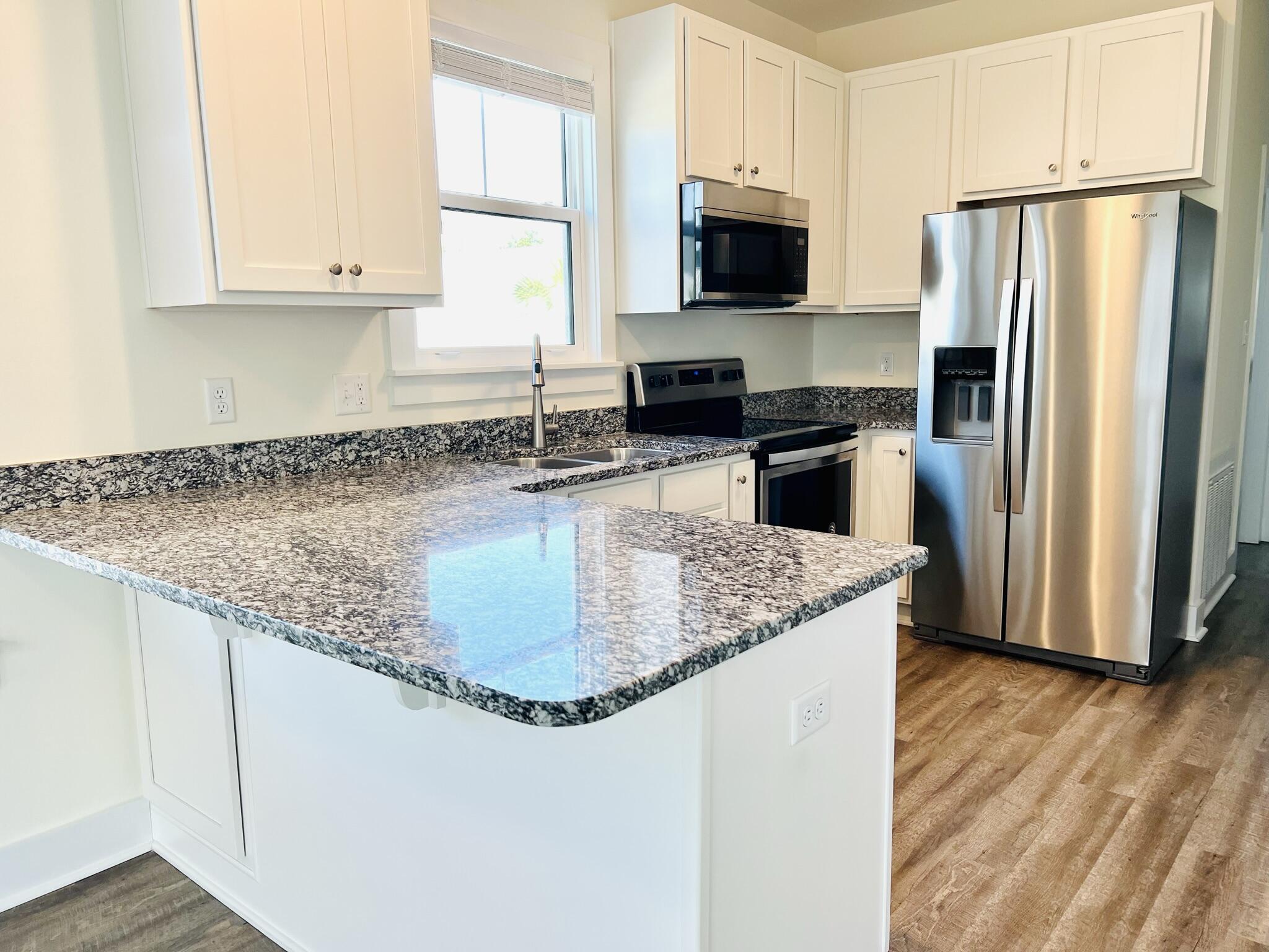 HIDDEN LAKES Condominiums - Residential Lease