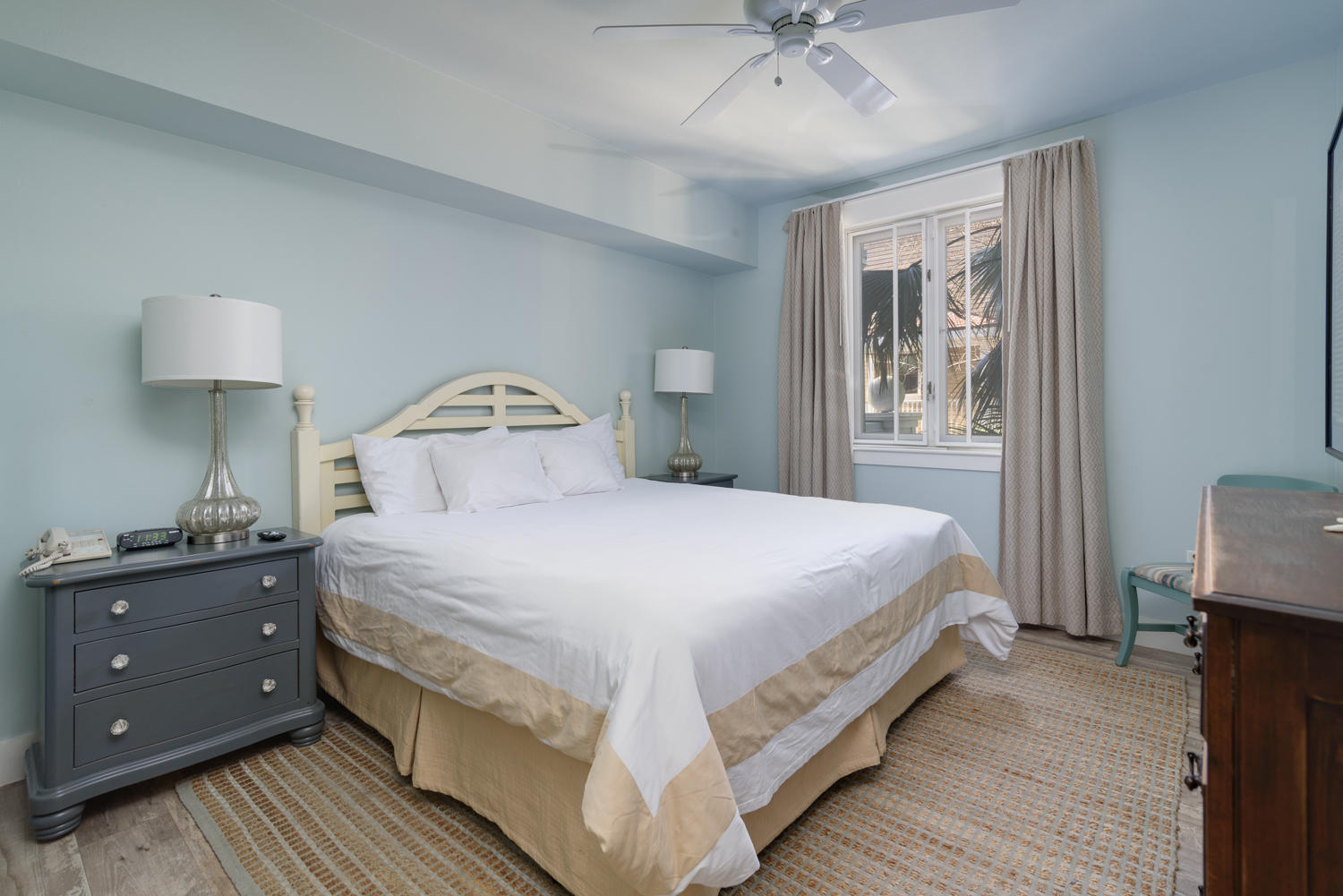 MARKET STREET INN - Residential Lease