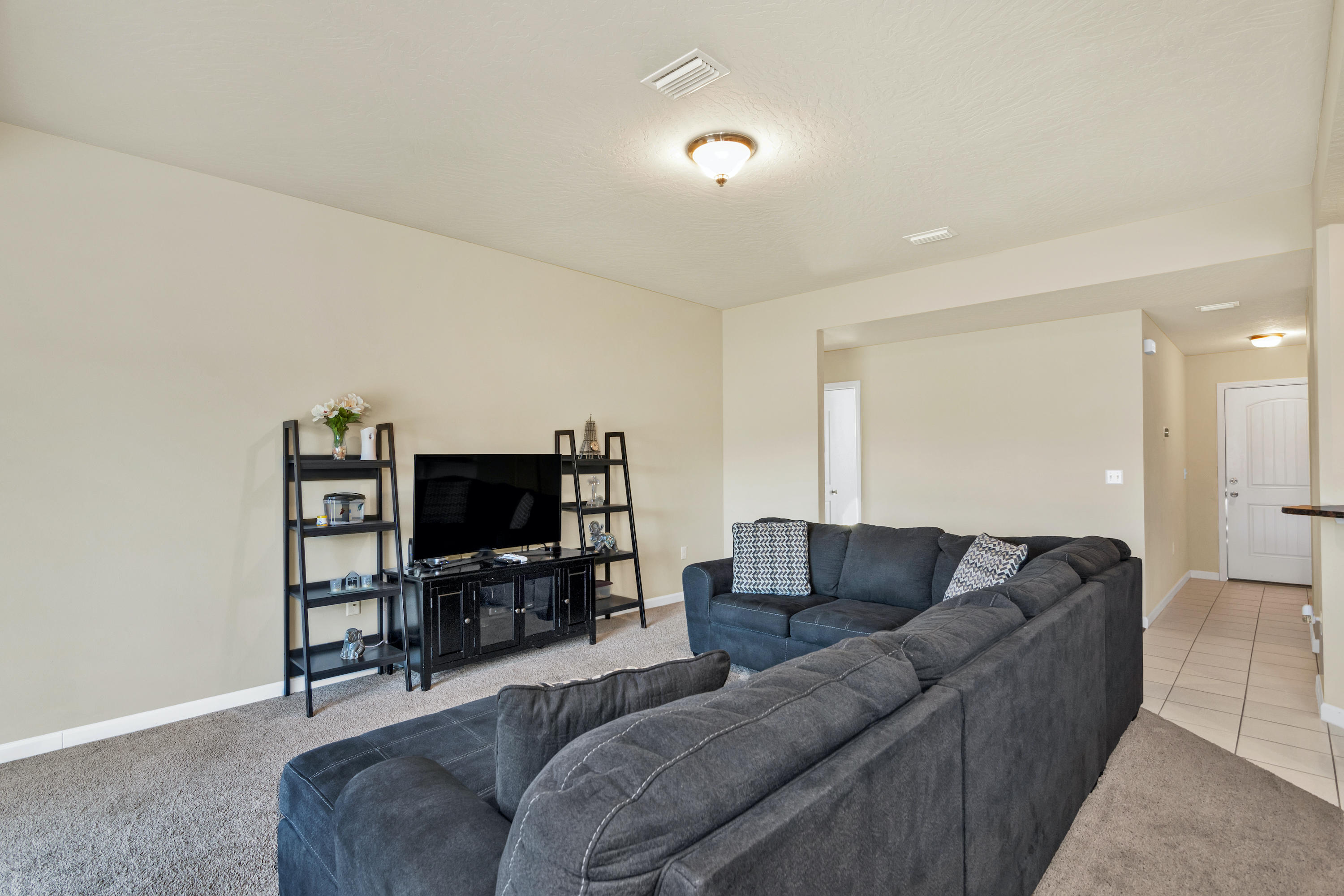 Lee Farm Phase III - Residential Lease