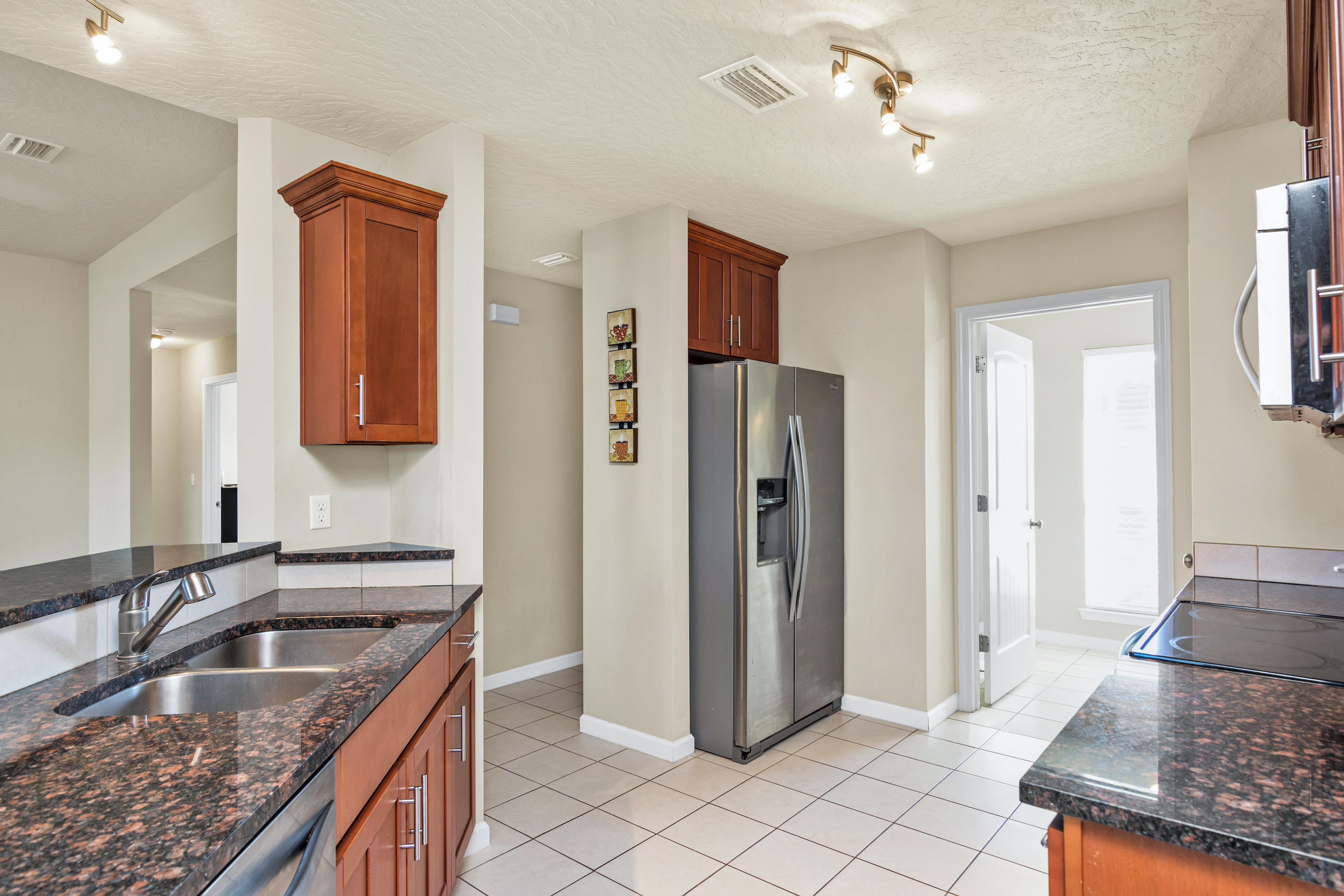 Lee Farm Phase III - Residential Lease
