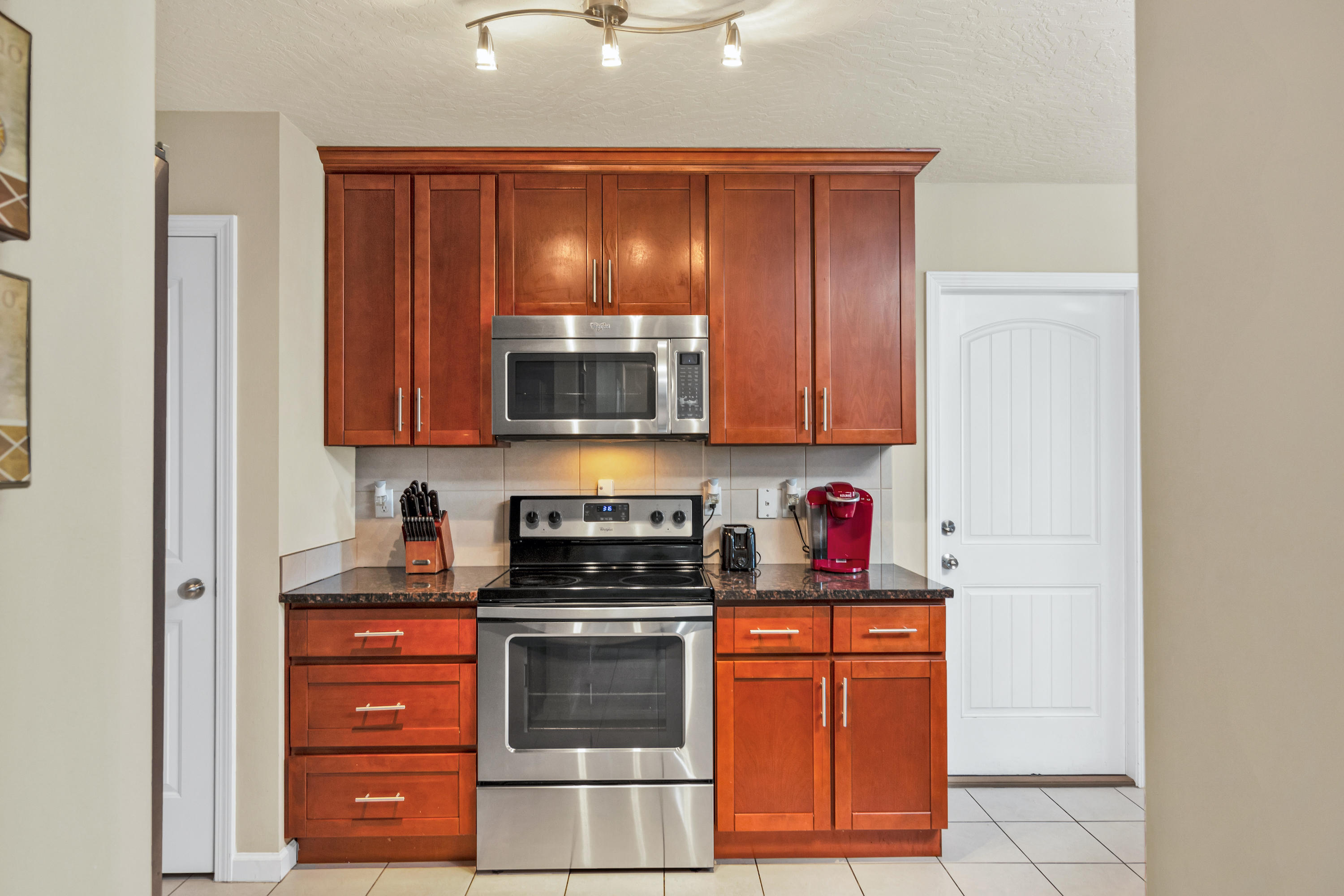 Lee Farm Phase III - Residential Lease
