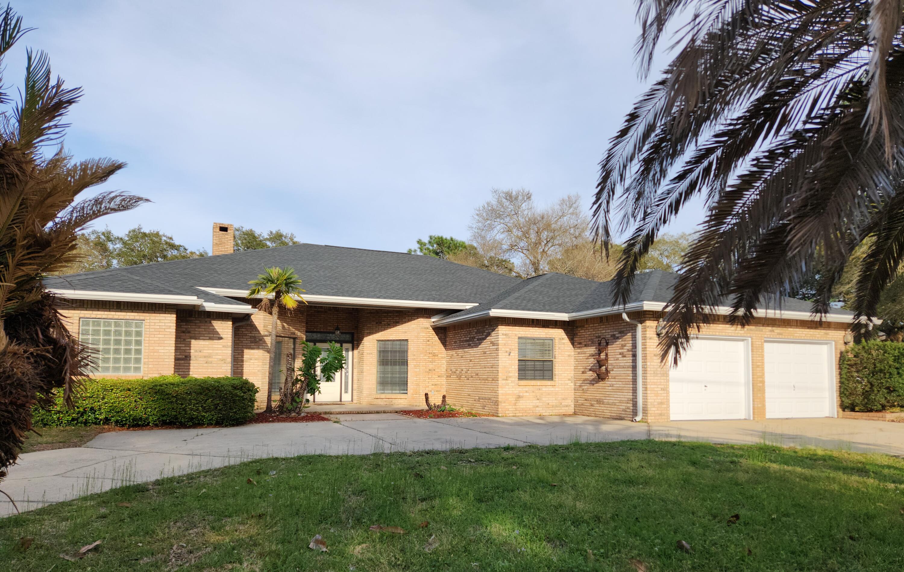 LAKE LORRAINE ESTATES 1 - Residential