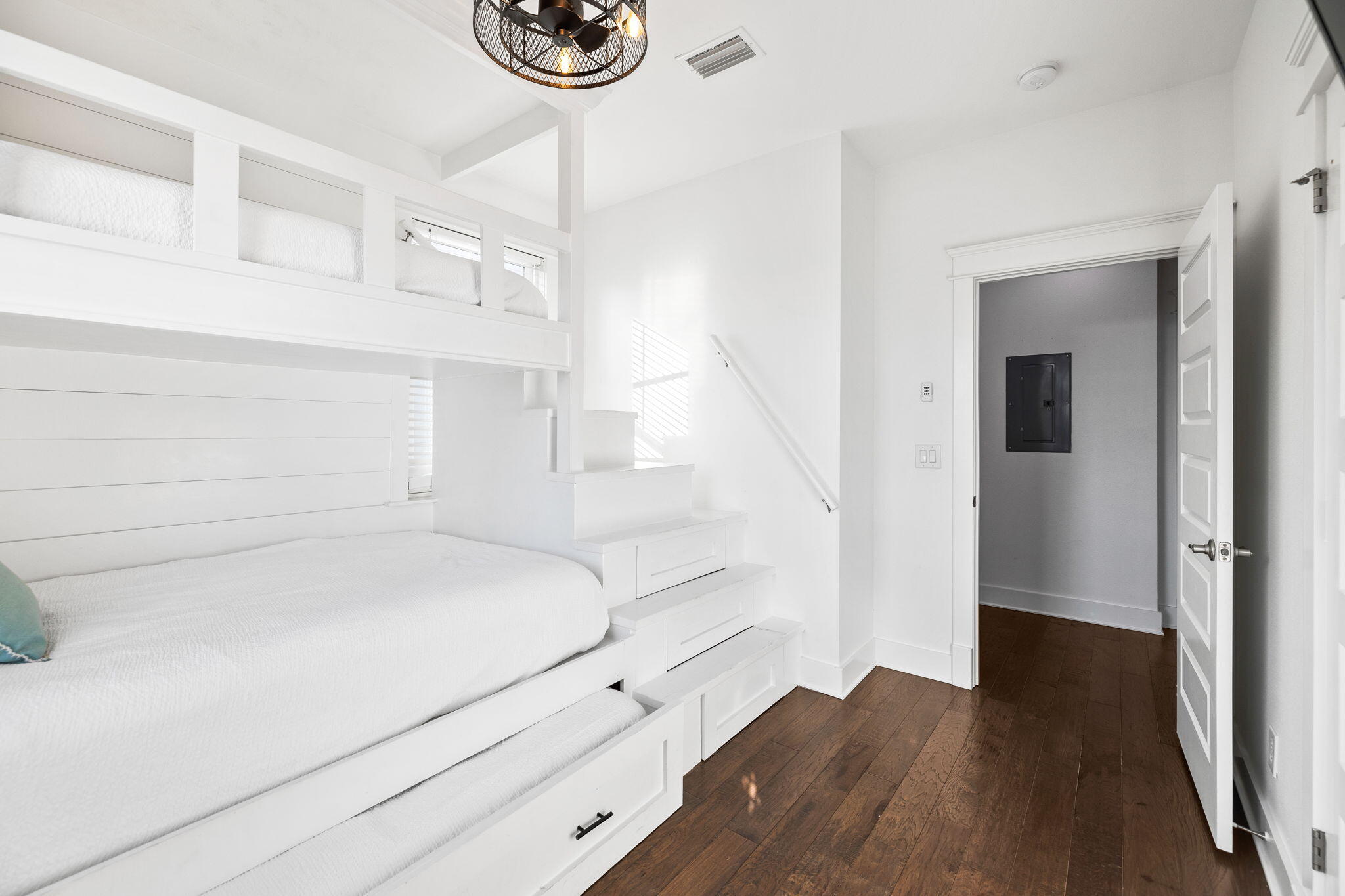 HIGHLAND PARKS - Residential