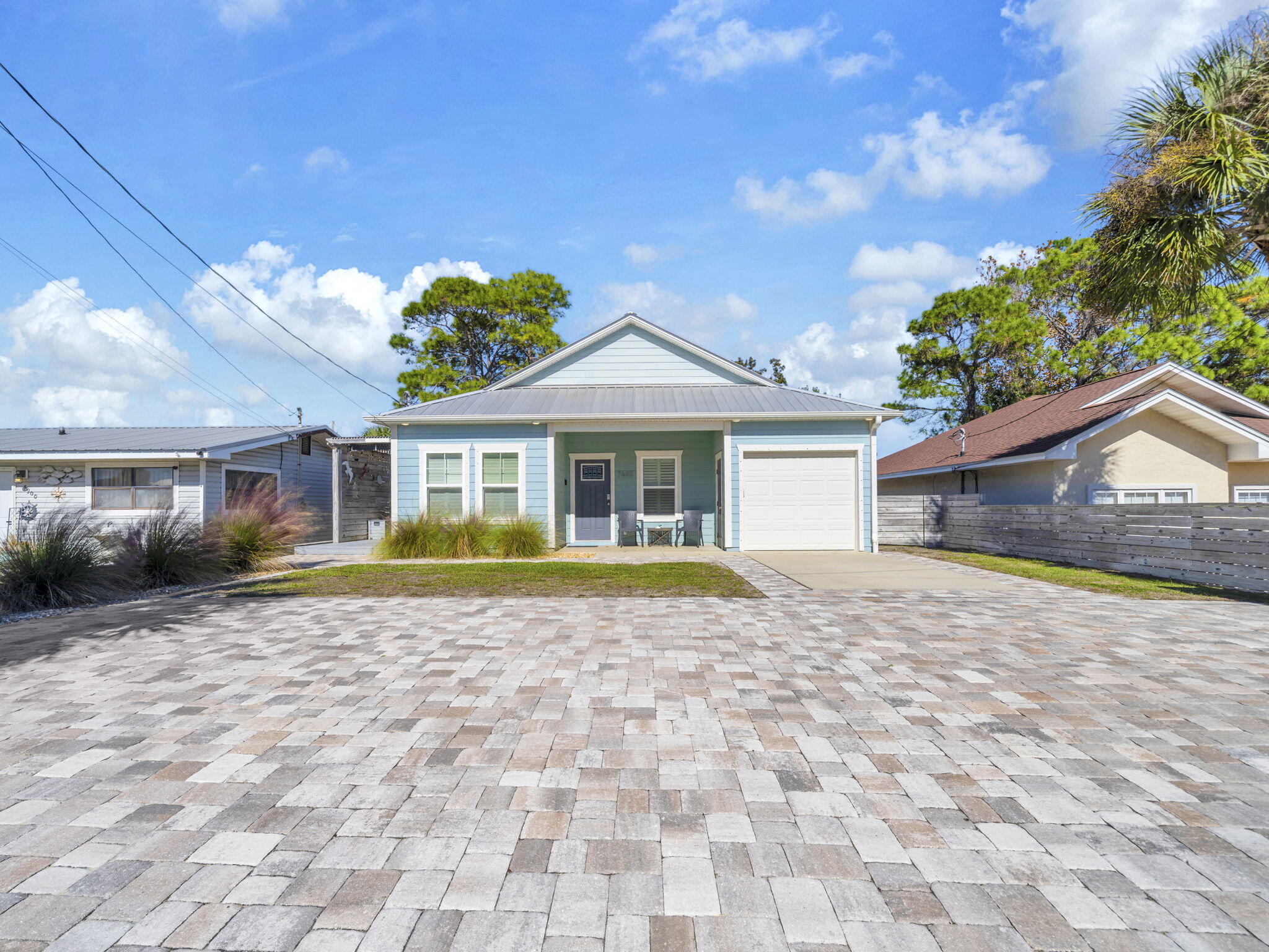 SILVER SANDS BEACH - Residential