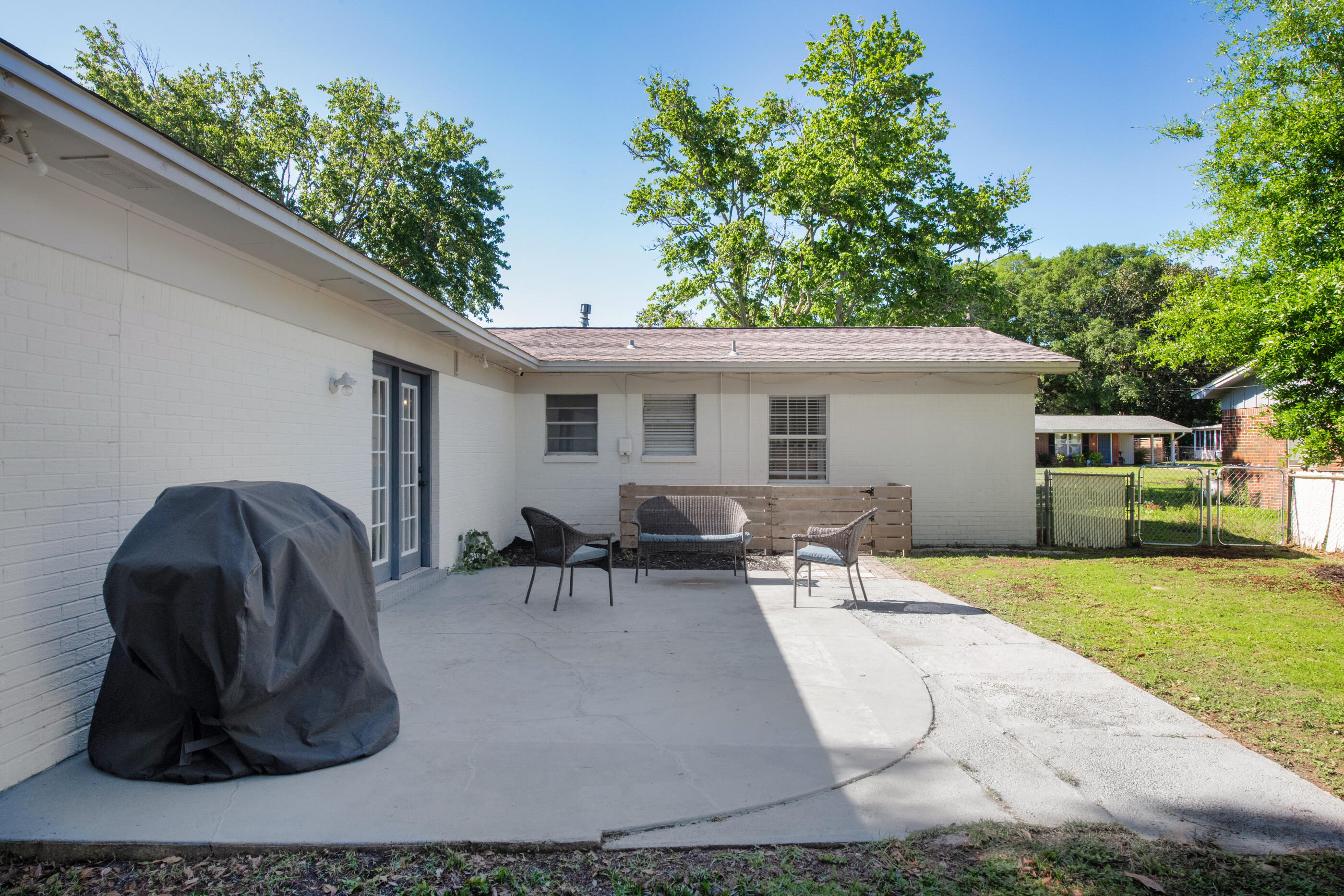 BAYOU WOODS - Residential