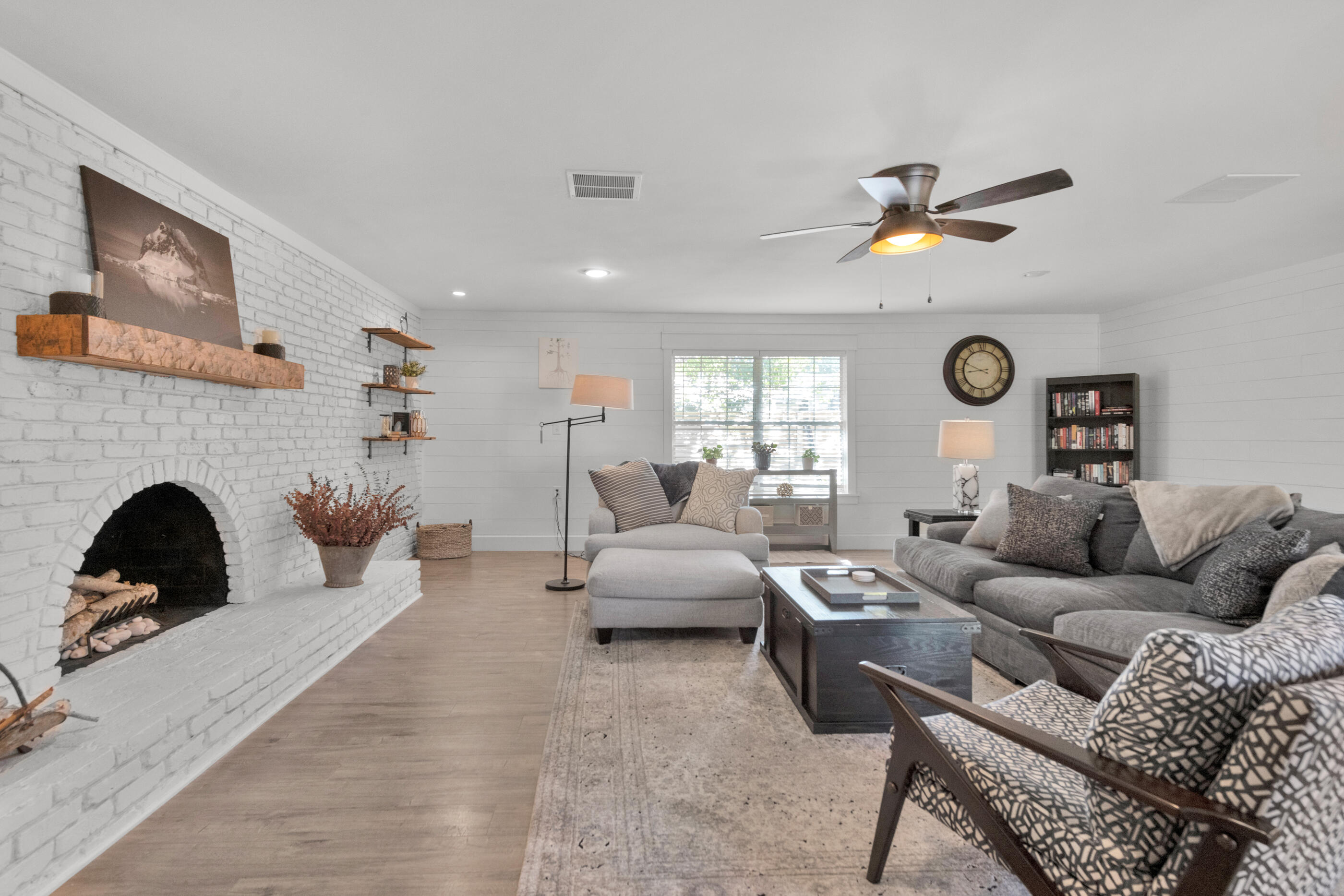 BAYOU WOODS - Residential