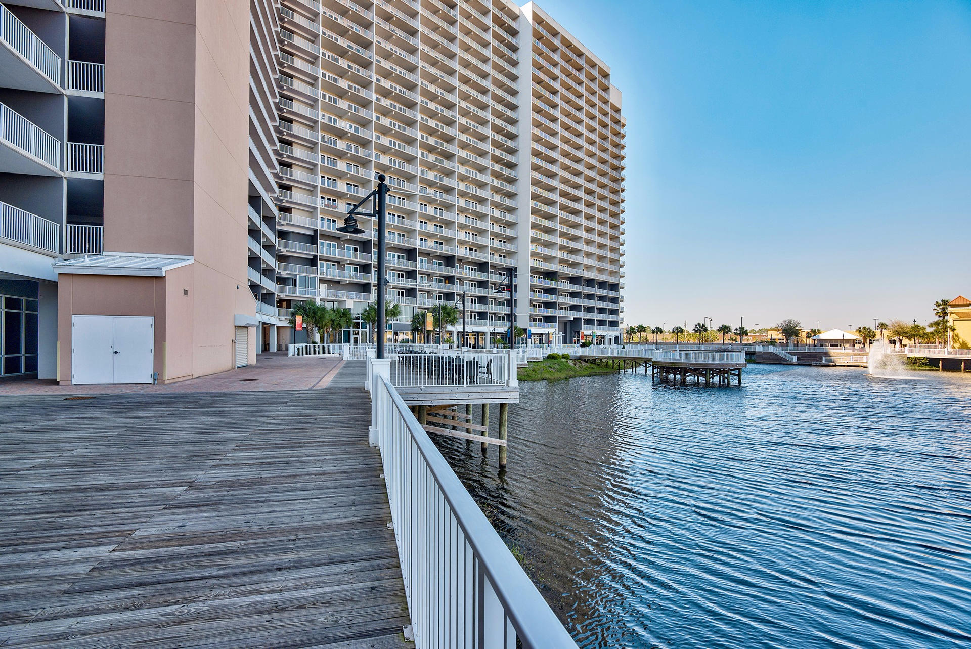 Laketown Wharf - Residential