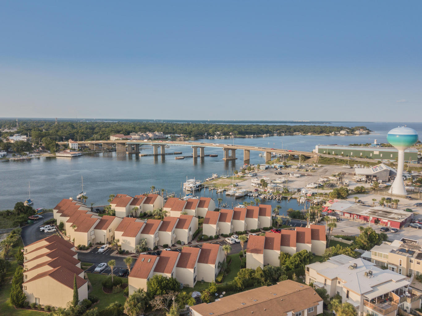 CLIPPER COVE T/H - Residential Lease