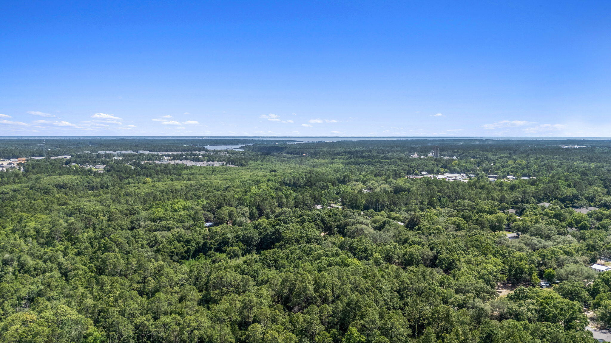NO RECORDED SUBDIVISION - Land