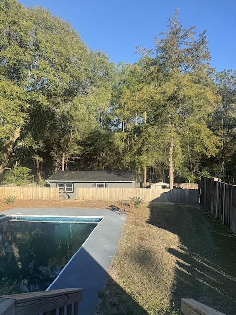 AVERITT ADDN TO CRESTVIEW - Residential Lease