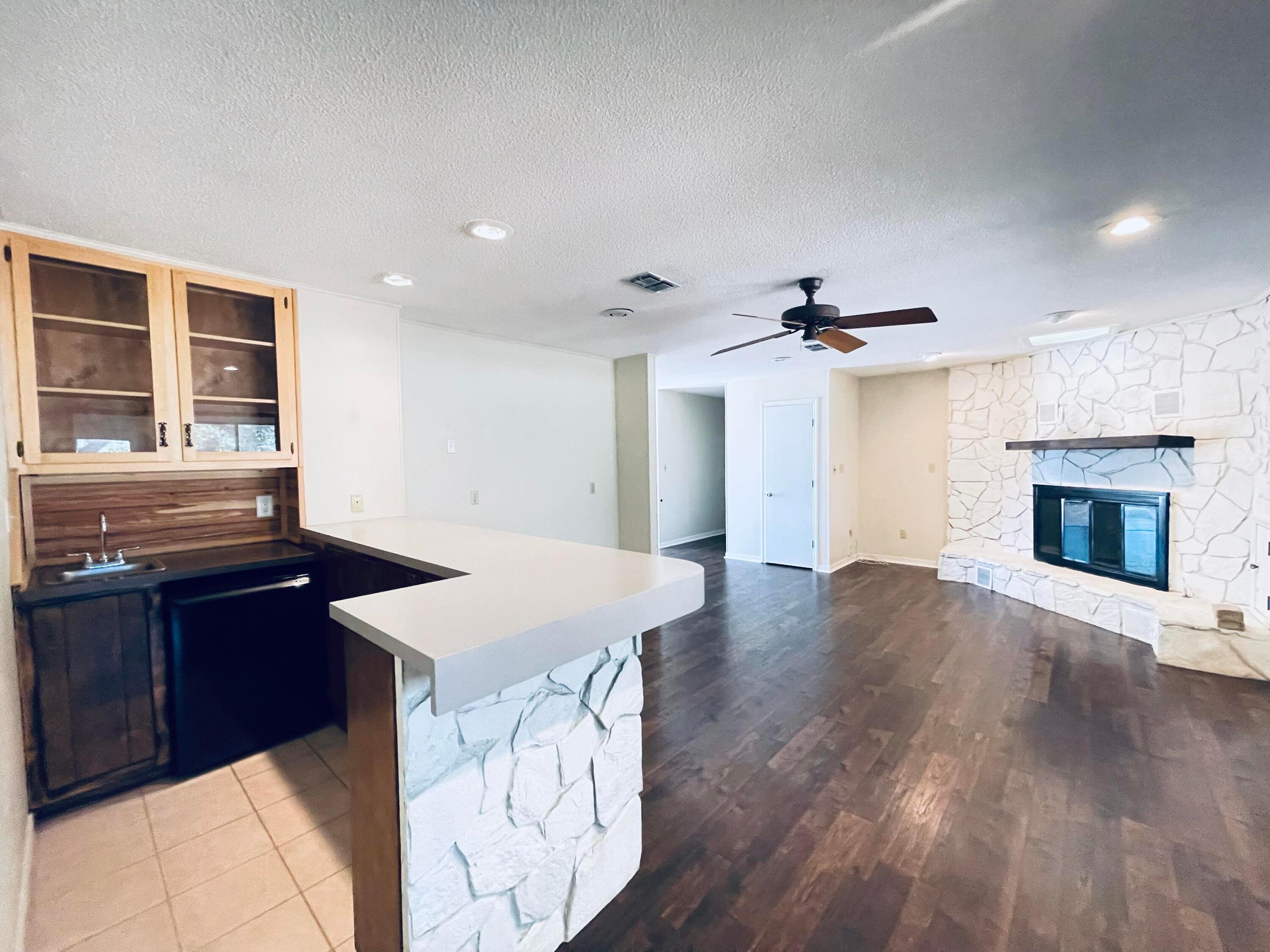 LAKE LORRAINE ESTATES 1 - Residential Lease