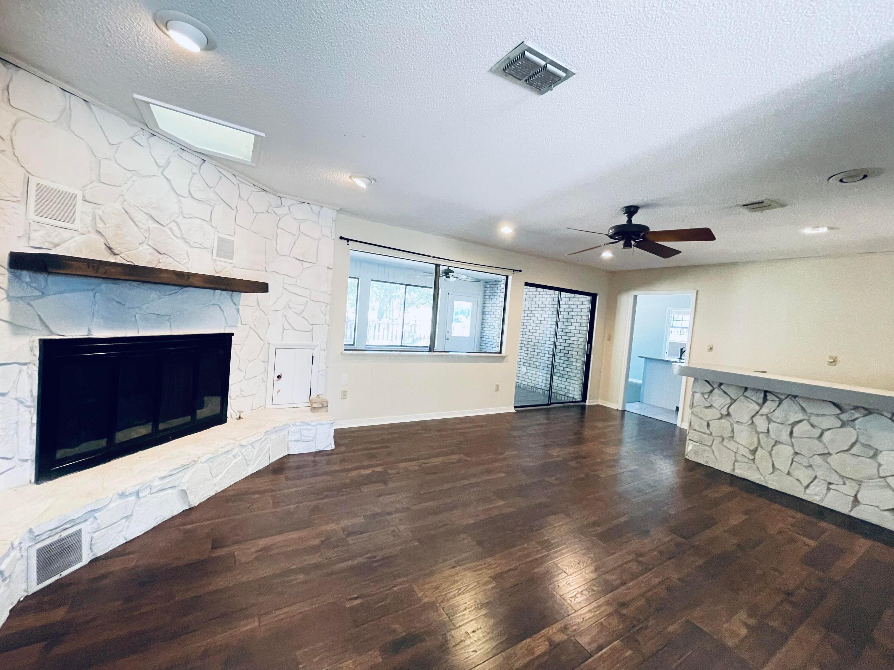 LAKE LORRAINE ESTATES 1 - Residential Lease