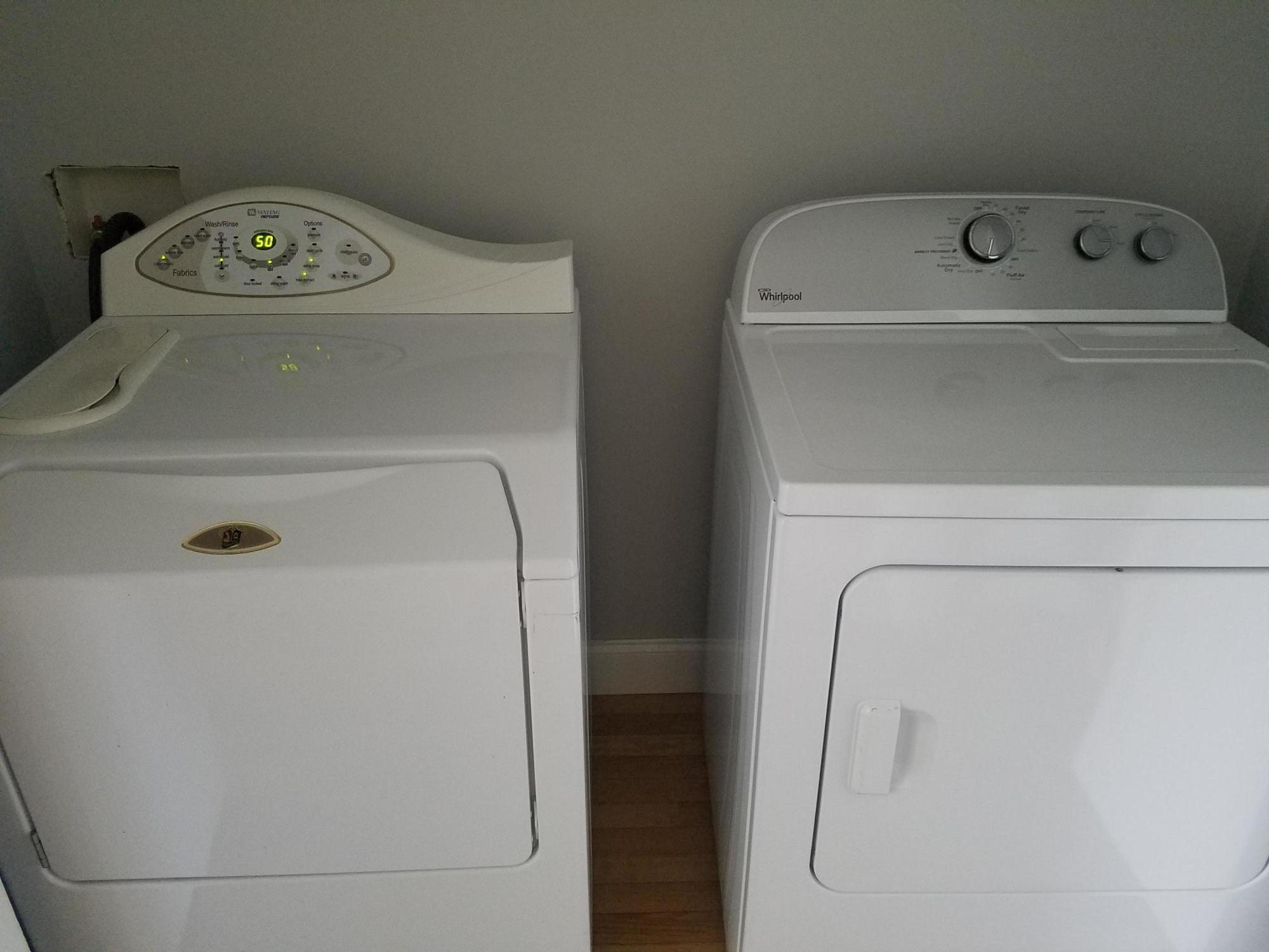 OLD BAY T/H - Residential Lease
