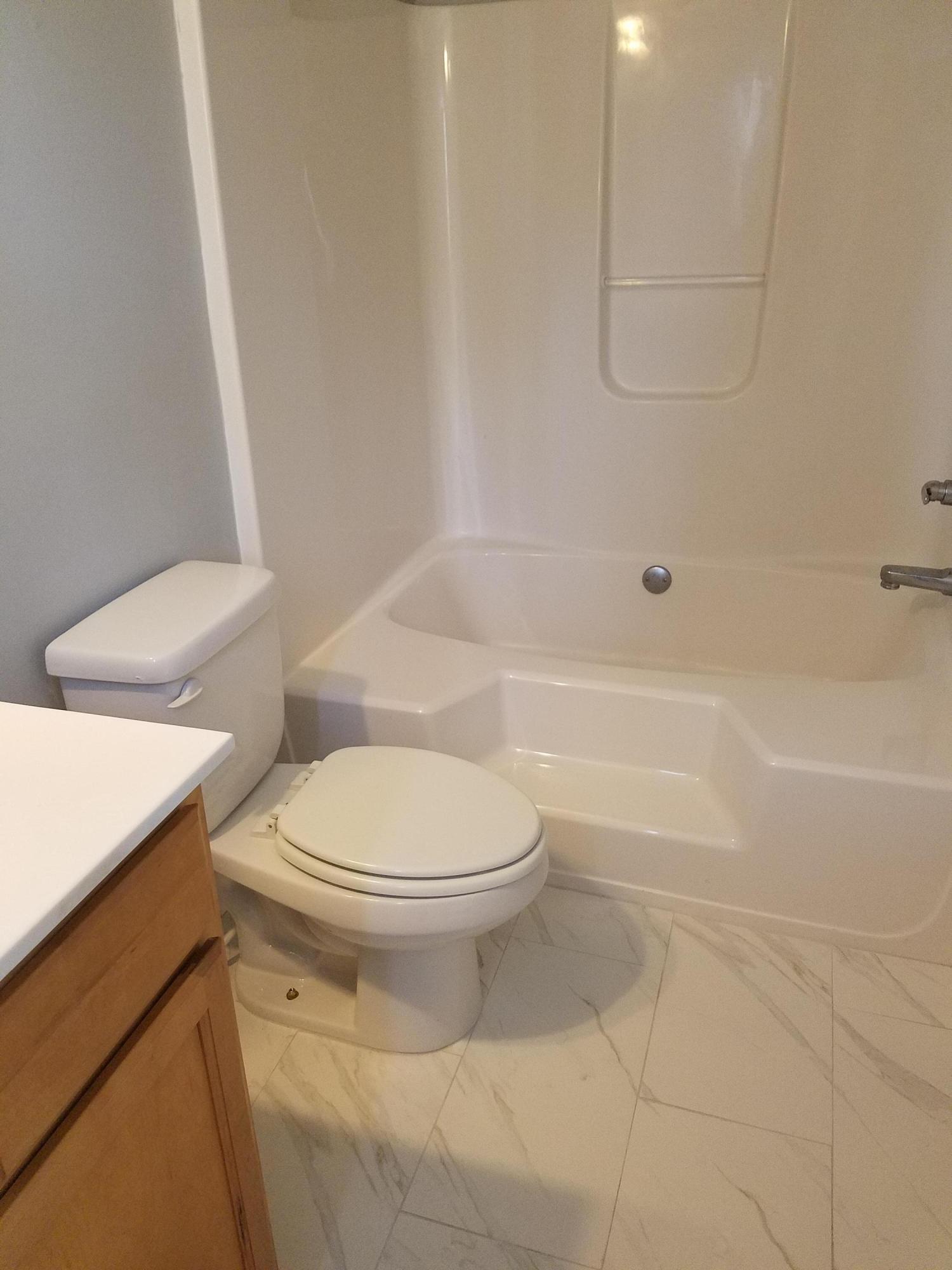 OLD BAY T/H - Residential Lease