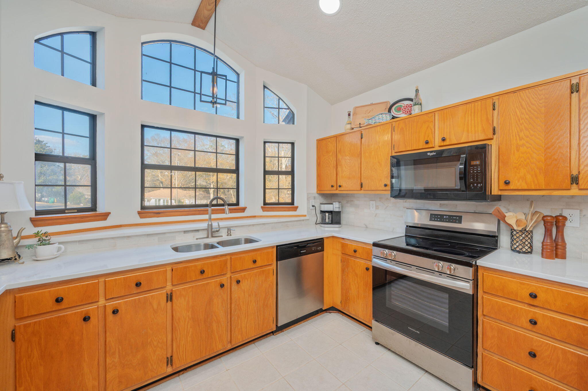 COUNTRYVIEW ESTATES - Residential