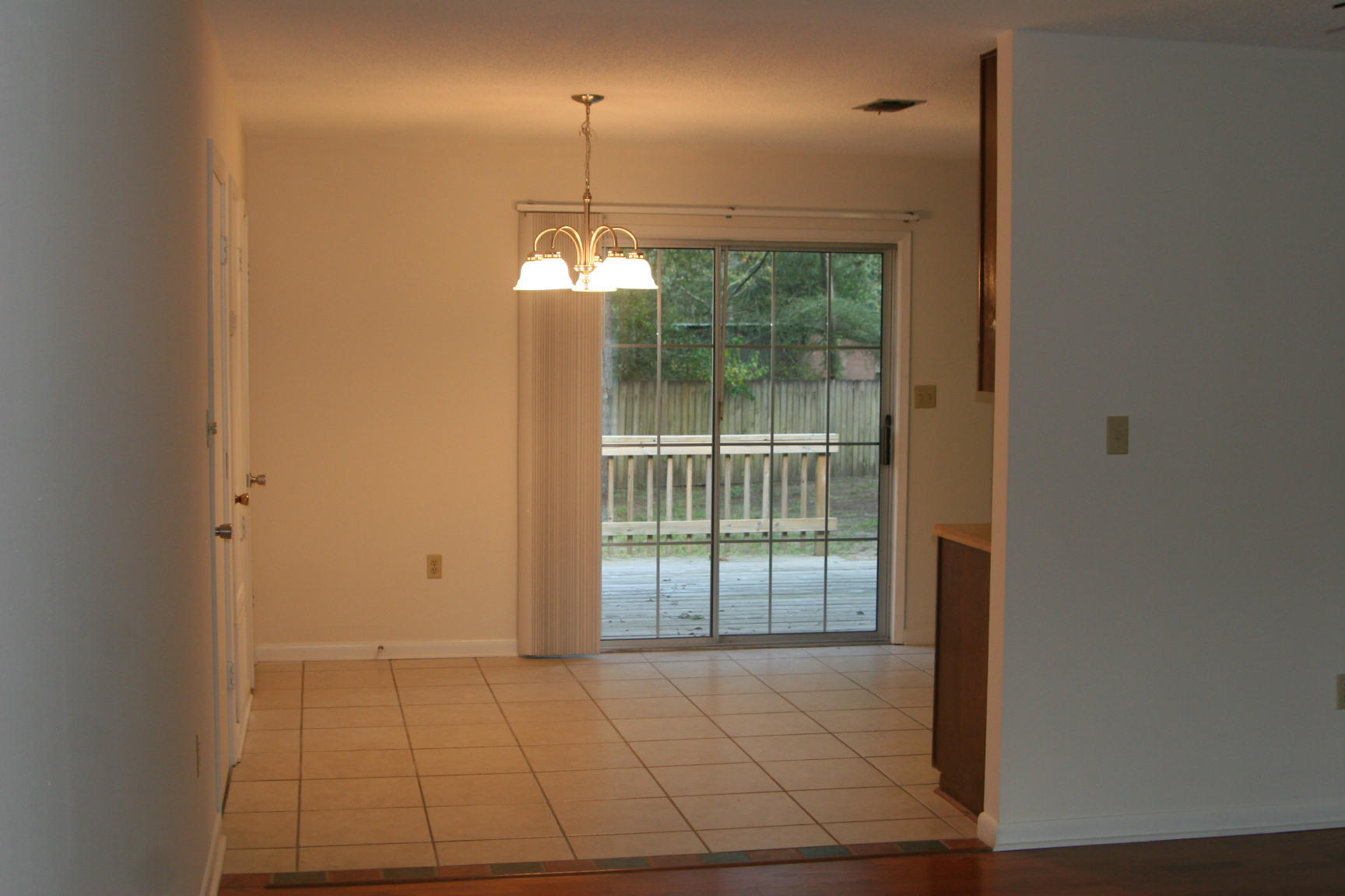 CREEKSIDE - Residential Lease