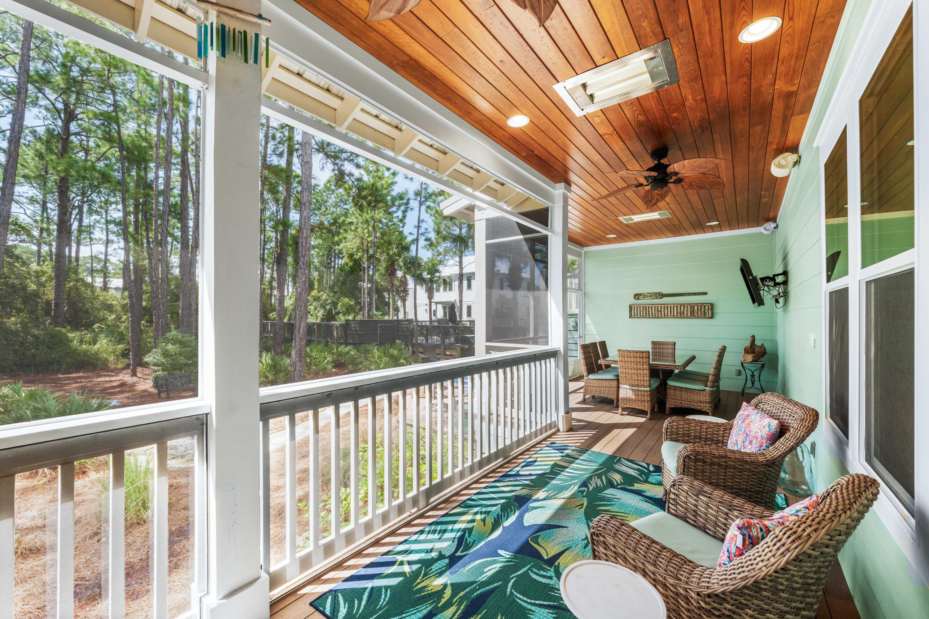 COTTAGES AT EASTERN LAKE - Residential