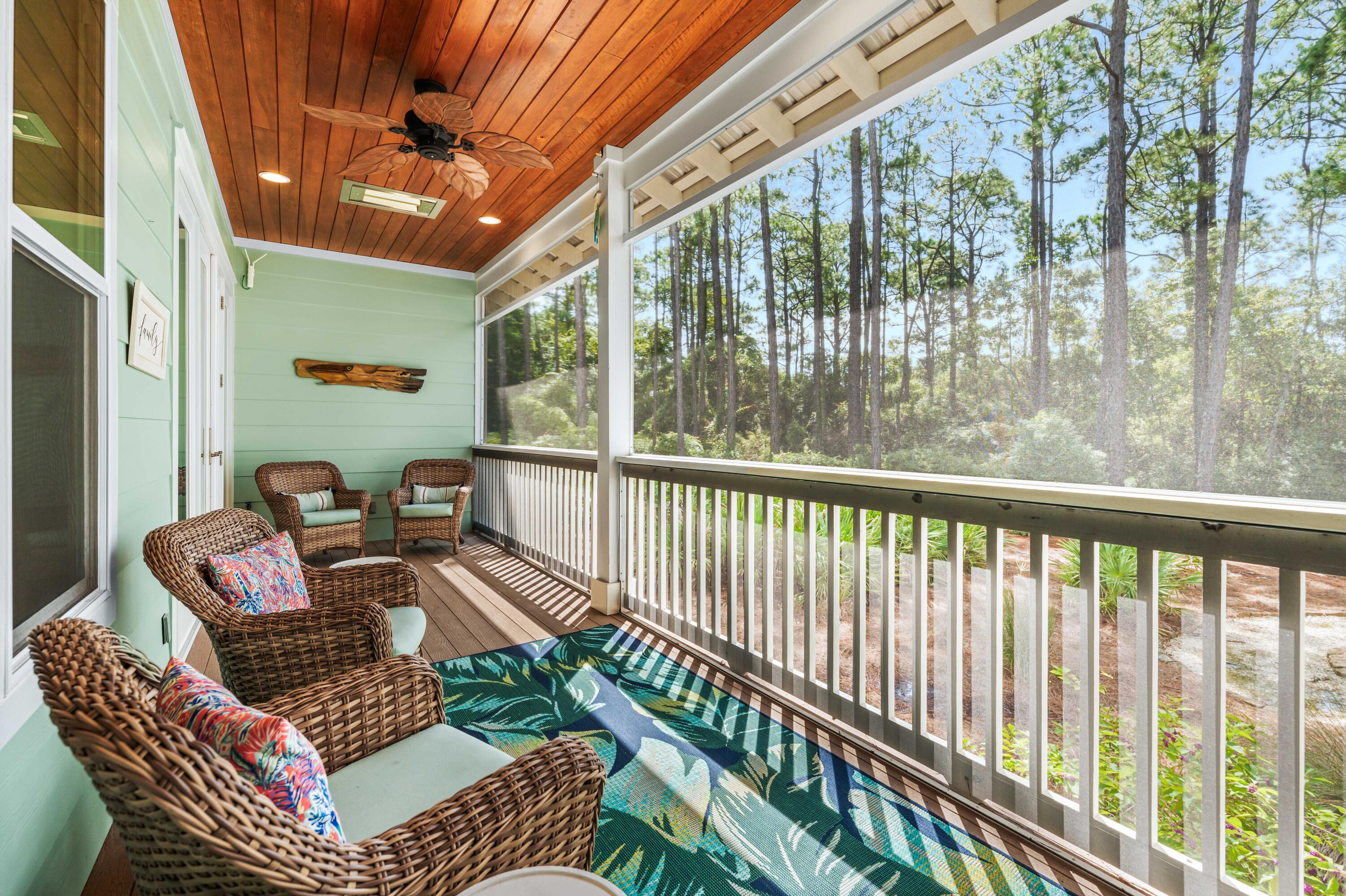 COTTAGES AT EASTERN LAKE - Residential