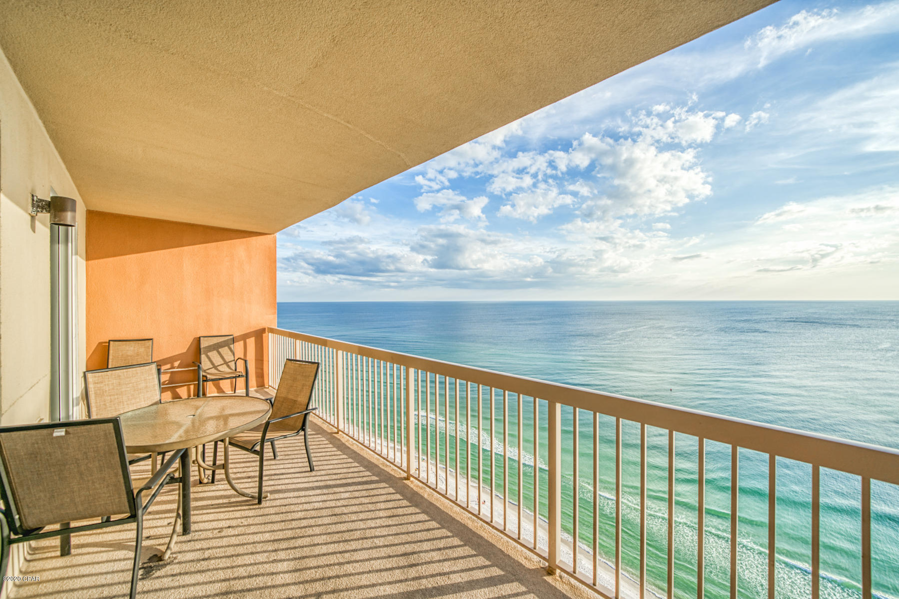 SUNRISE BEACH - Residential