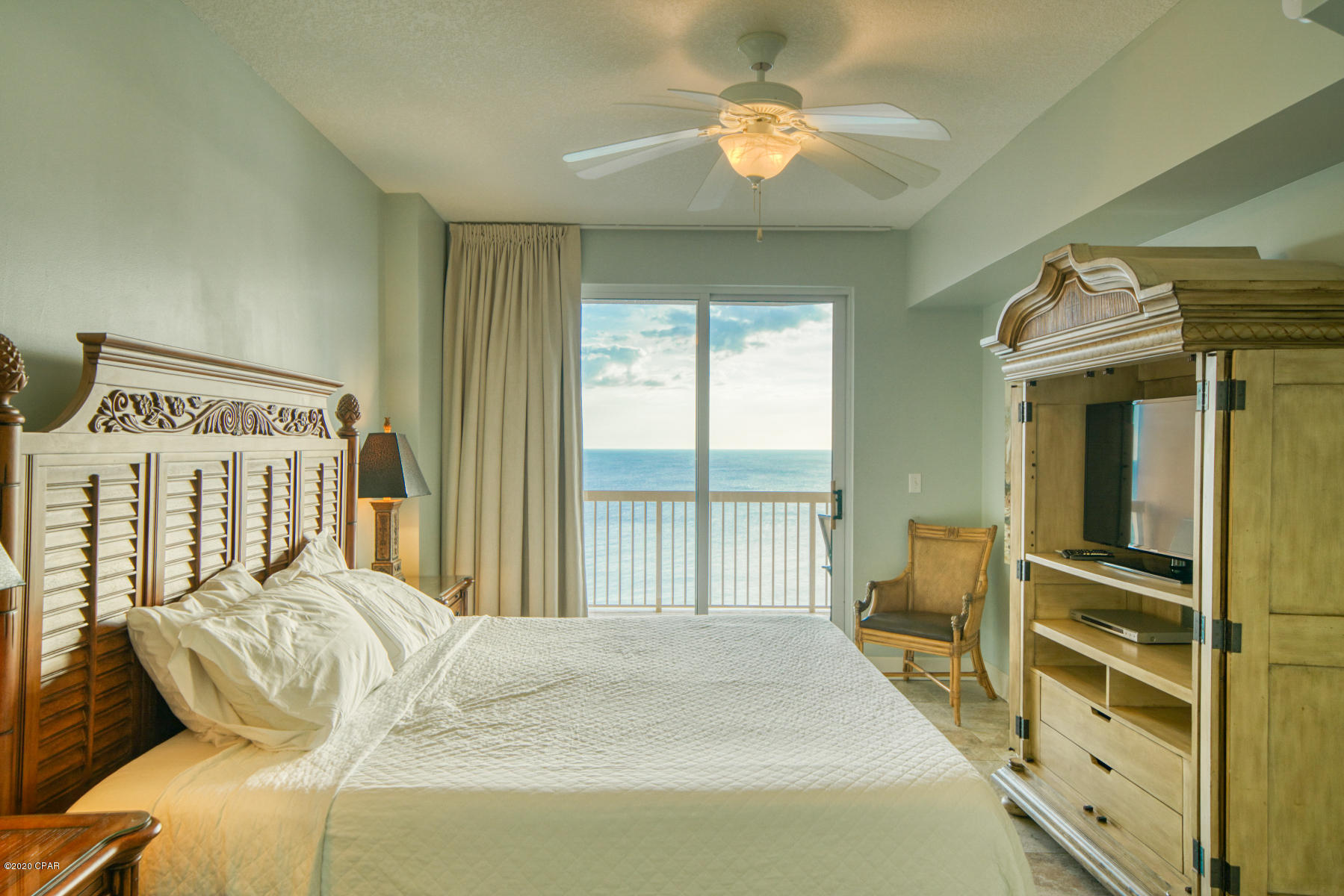 SUNRISE BEACH - Residential