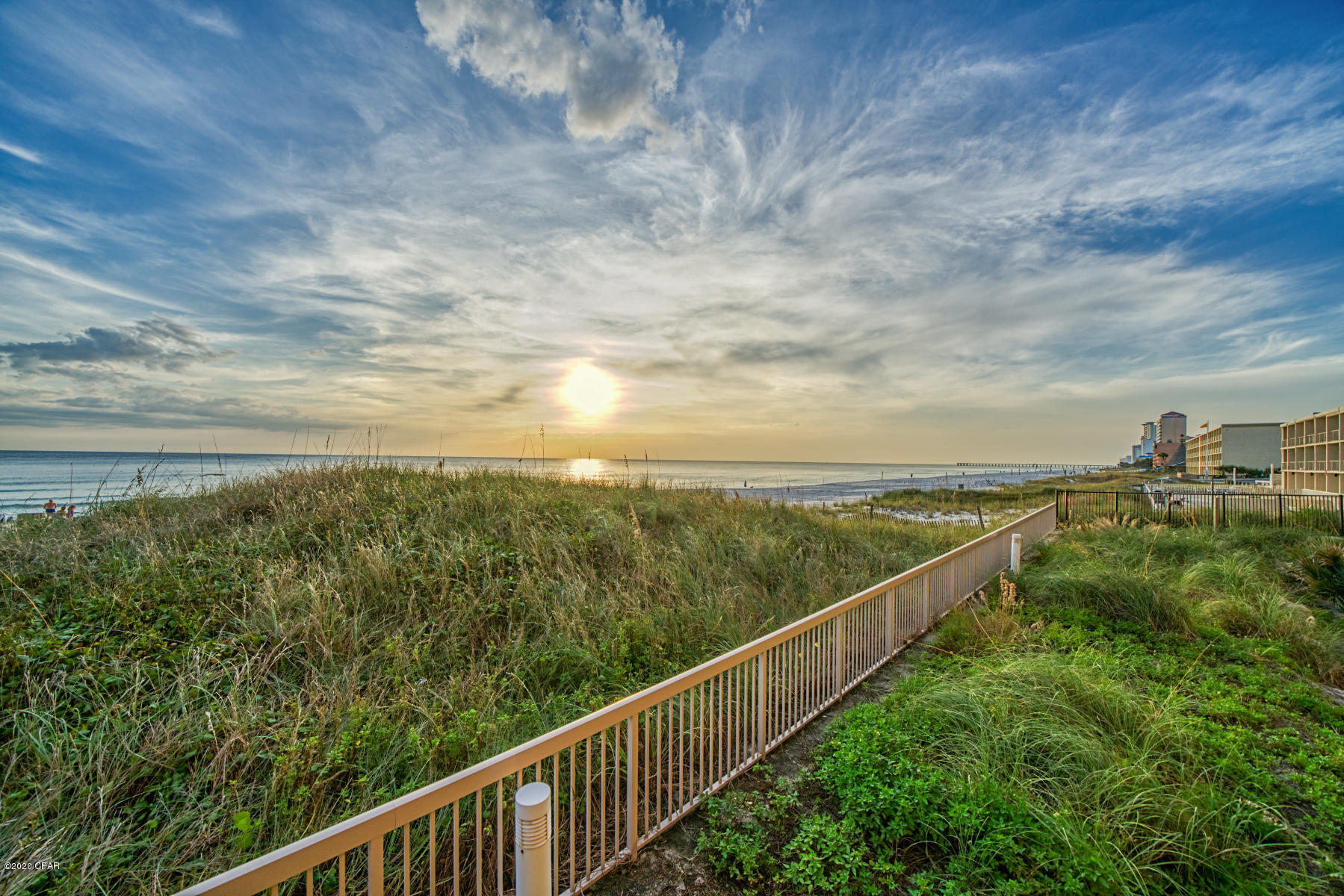 SUNRISE BEACH - Residential