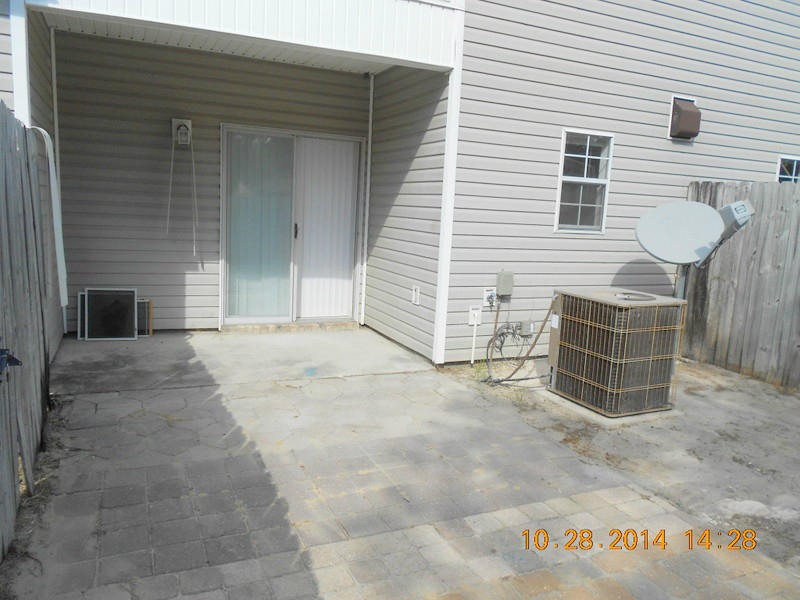 CHATELAINE ESTATES S/D - Residential Lease