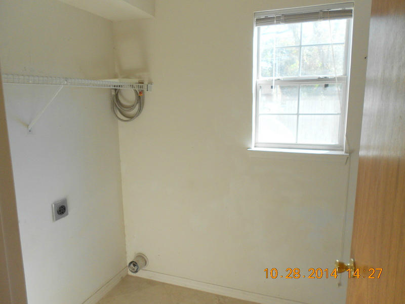 CHATELAINE ESTATES S/D - Residential Lease