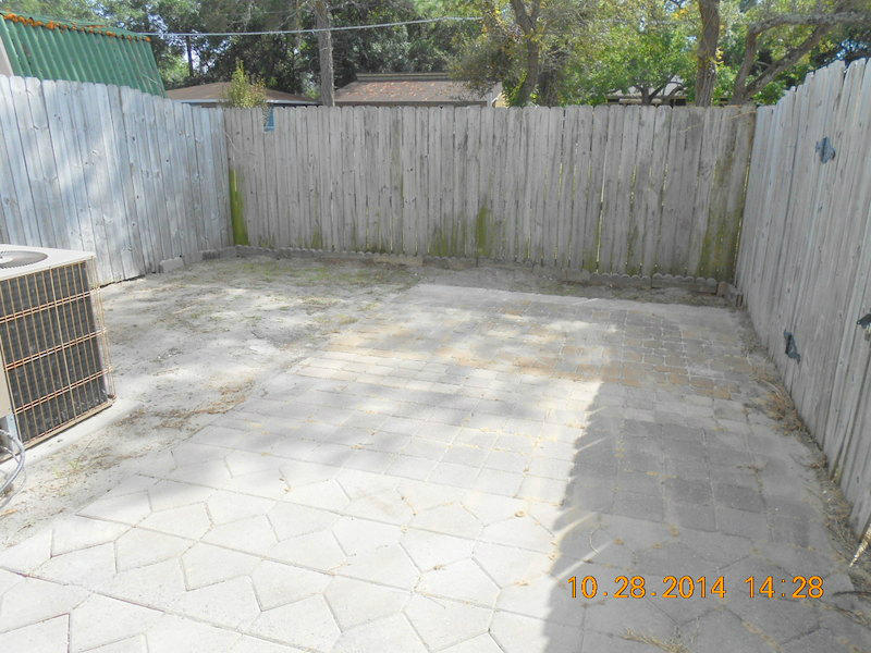 CHATELAINE ESTATES S/D - Residential Lease