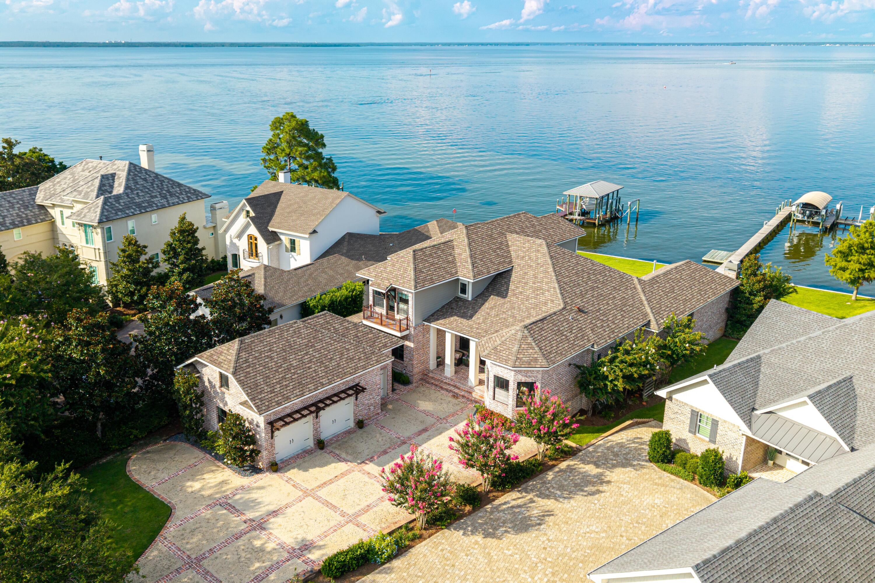 Peacock's Point - Residential