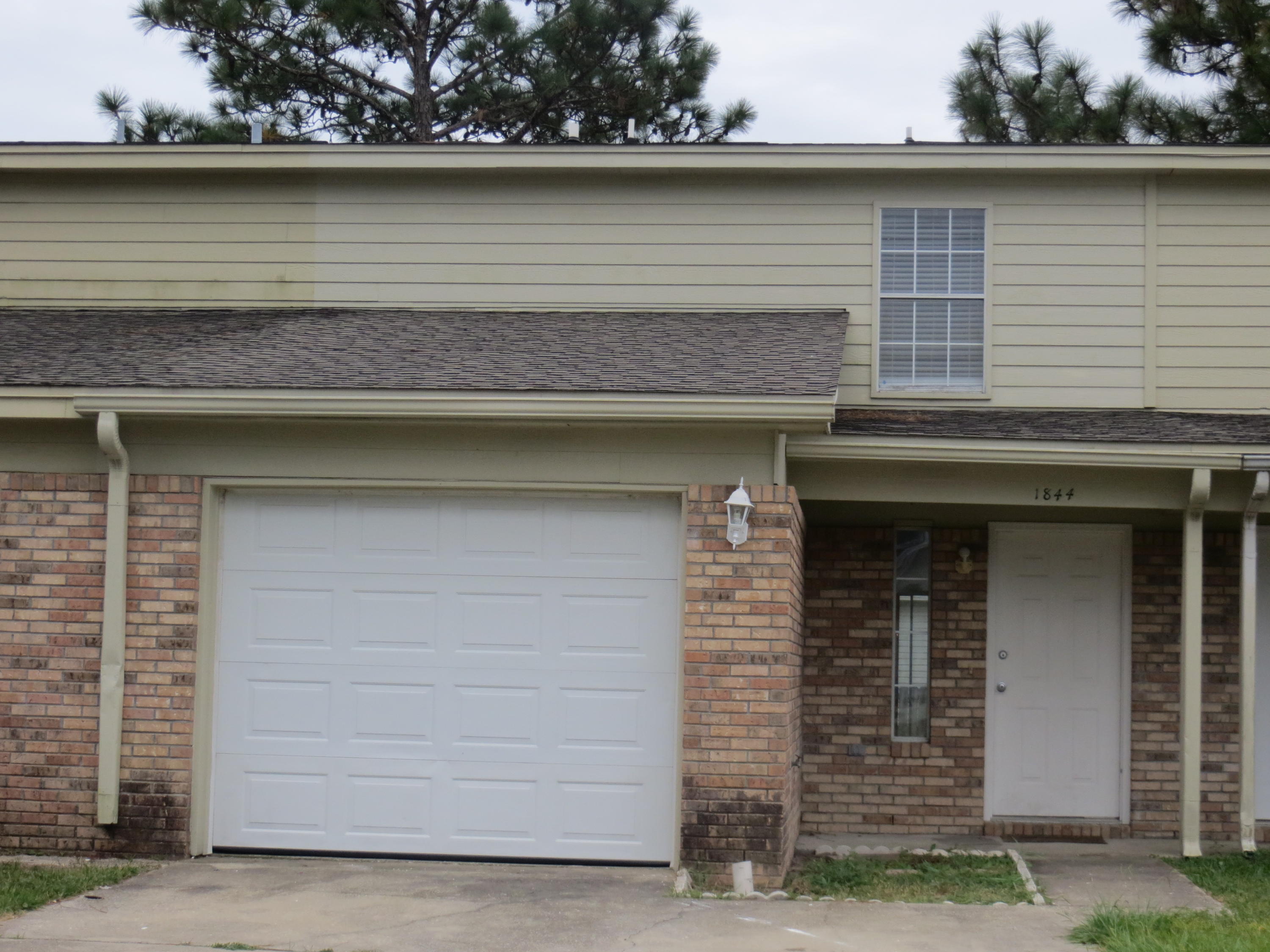 FOREST OAKS PH 1 - Residential Lease