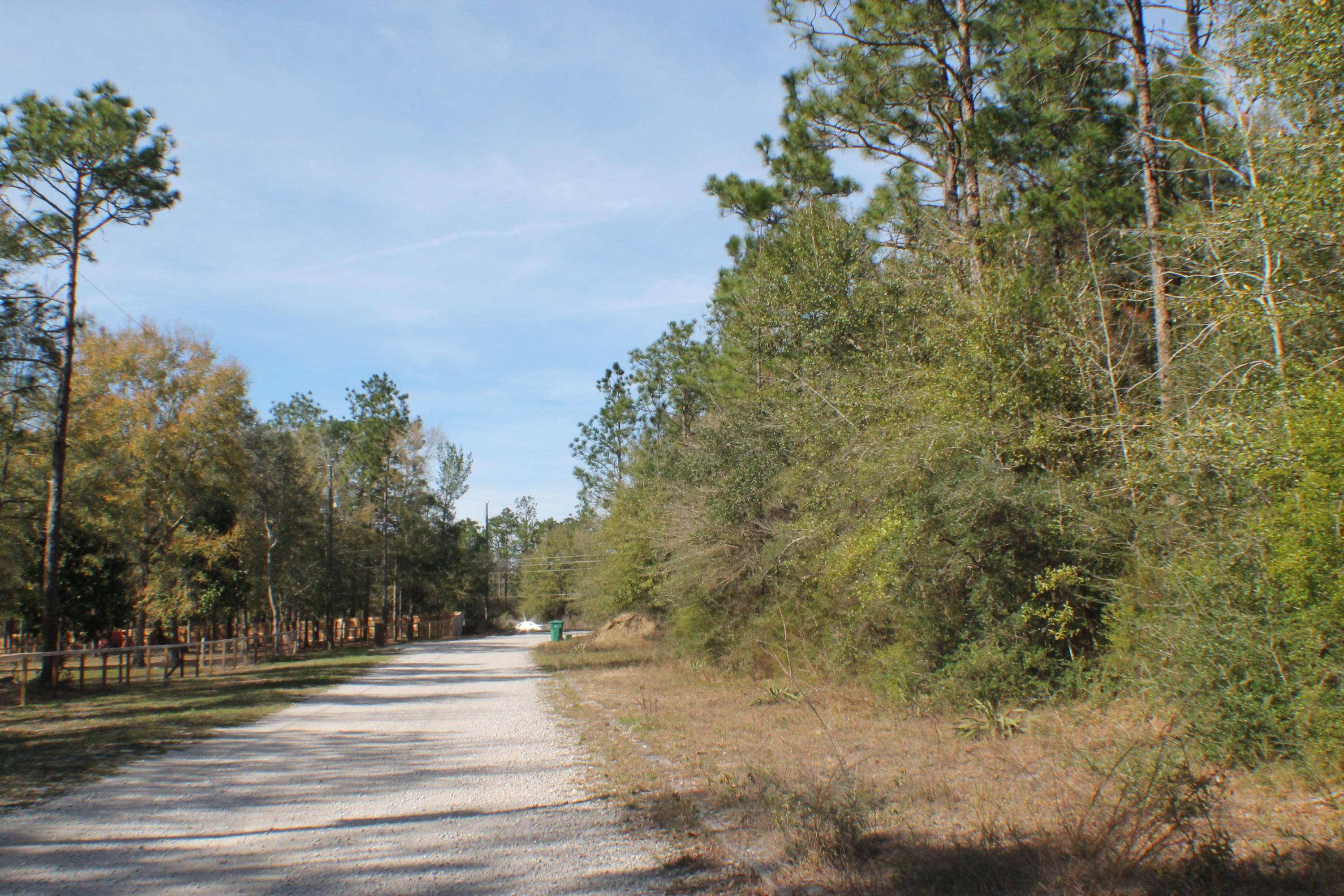 TWIN LAKES ESTATES - Land