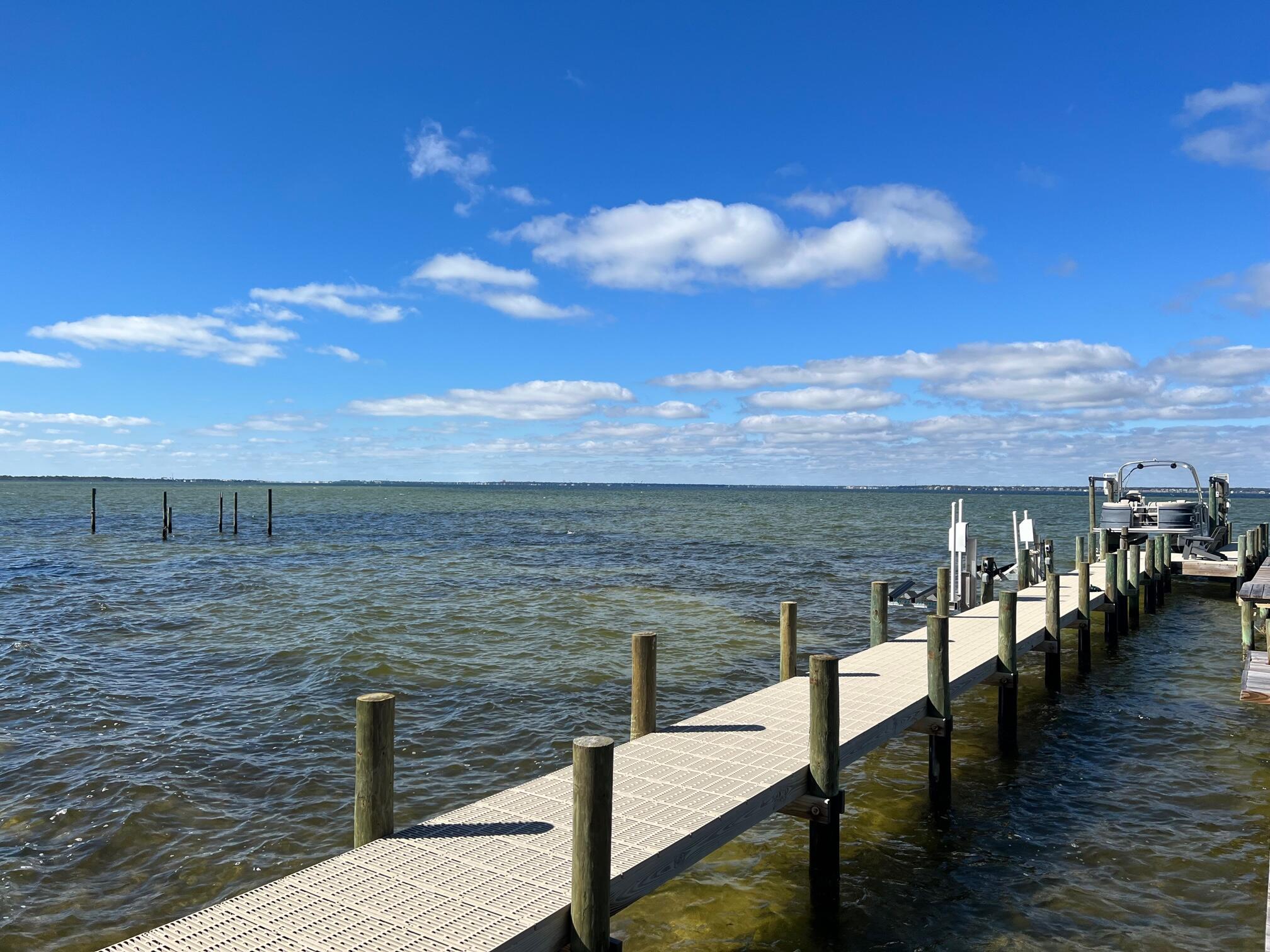 CALHOUN S/D TO DESTIN - Residential