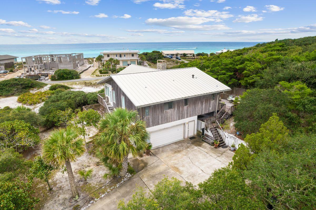 FOUR MILE VILLAGE - Residential