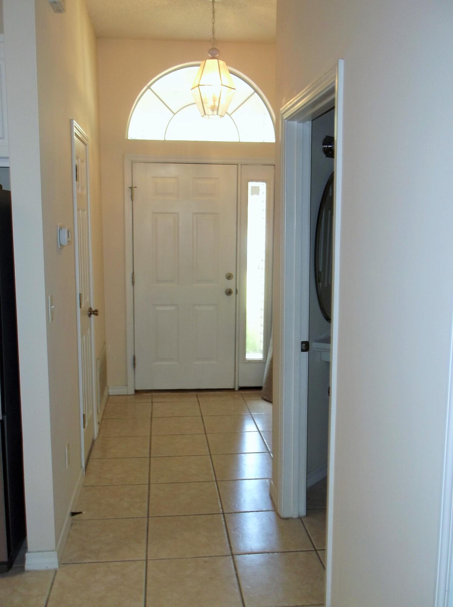 SHANYN TAYLOR OAKS - Residential Lease