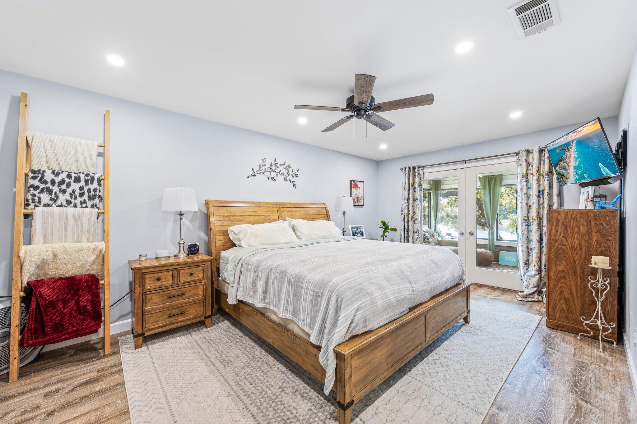 North Lake Pippin - Residential Lease