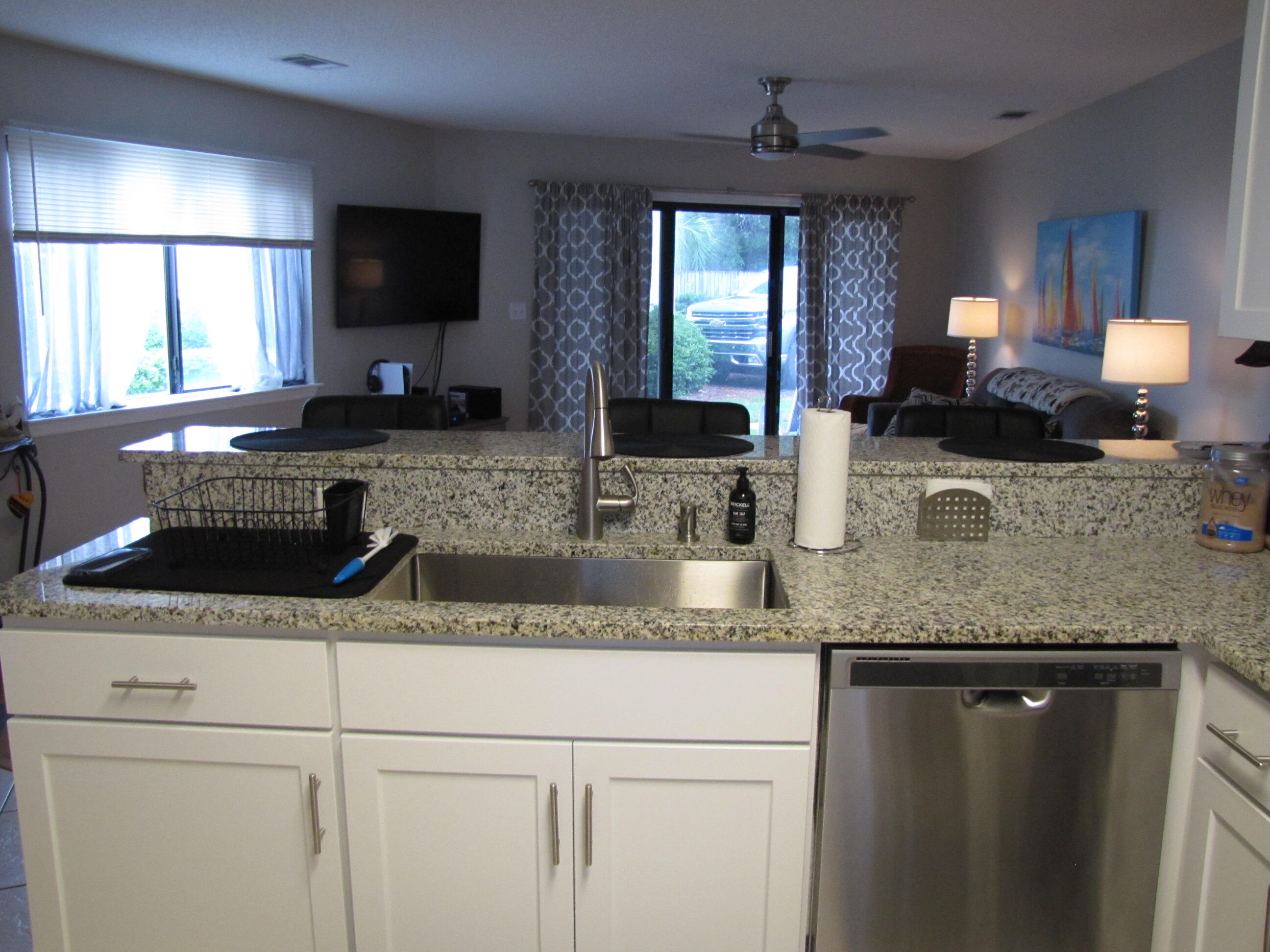 CRYSTAL VILLAGE II CONDO PH 1 - Residential