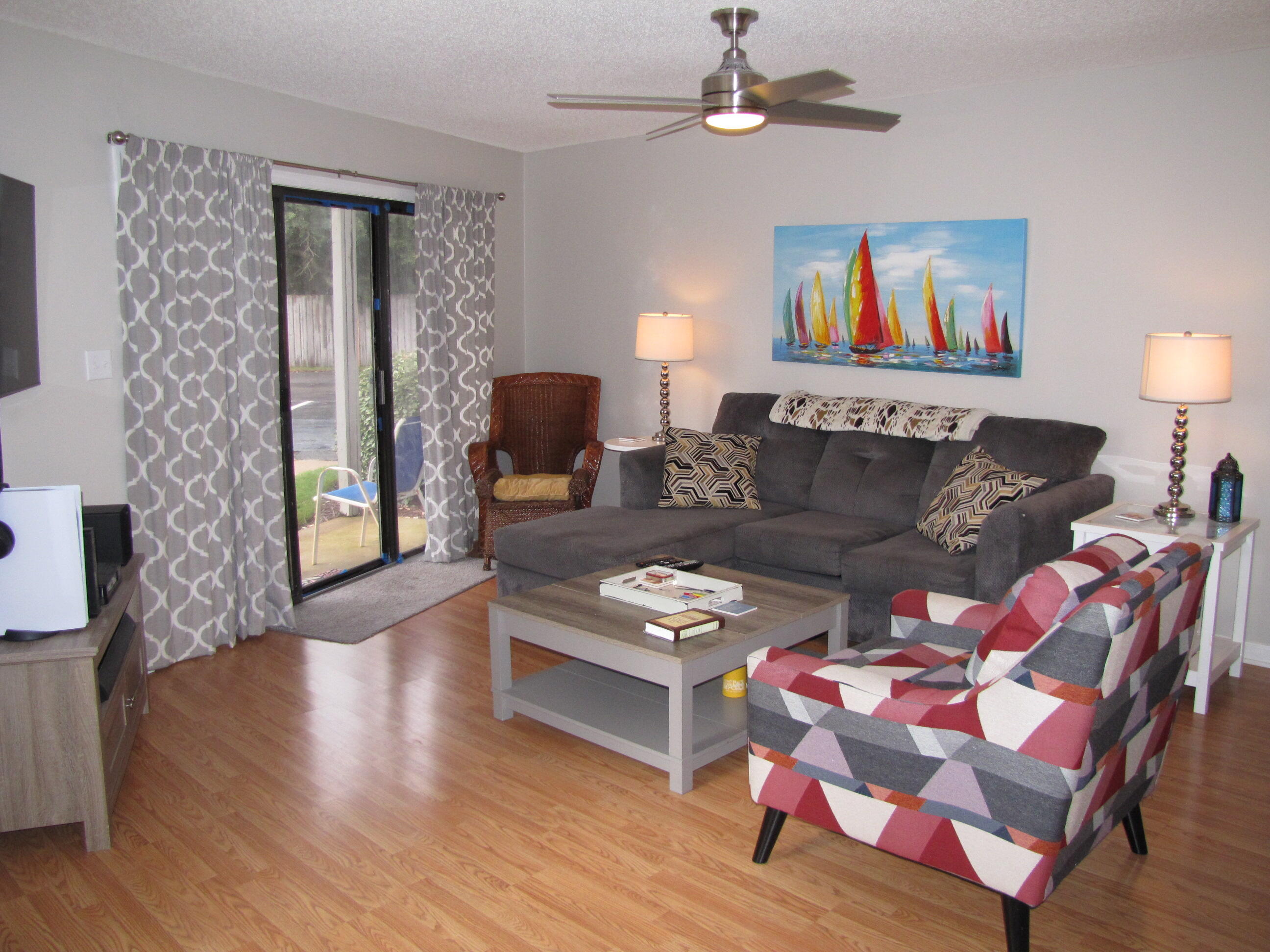 CRYSTAL VILLAGE II CONDO PH 1 - Residential