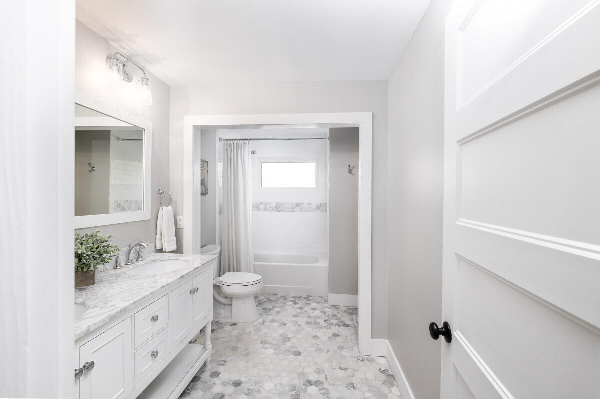 BLUEWATER BAY VILLAGE 1B - Residential