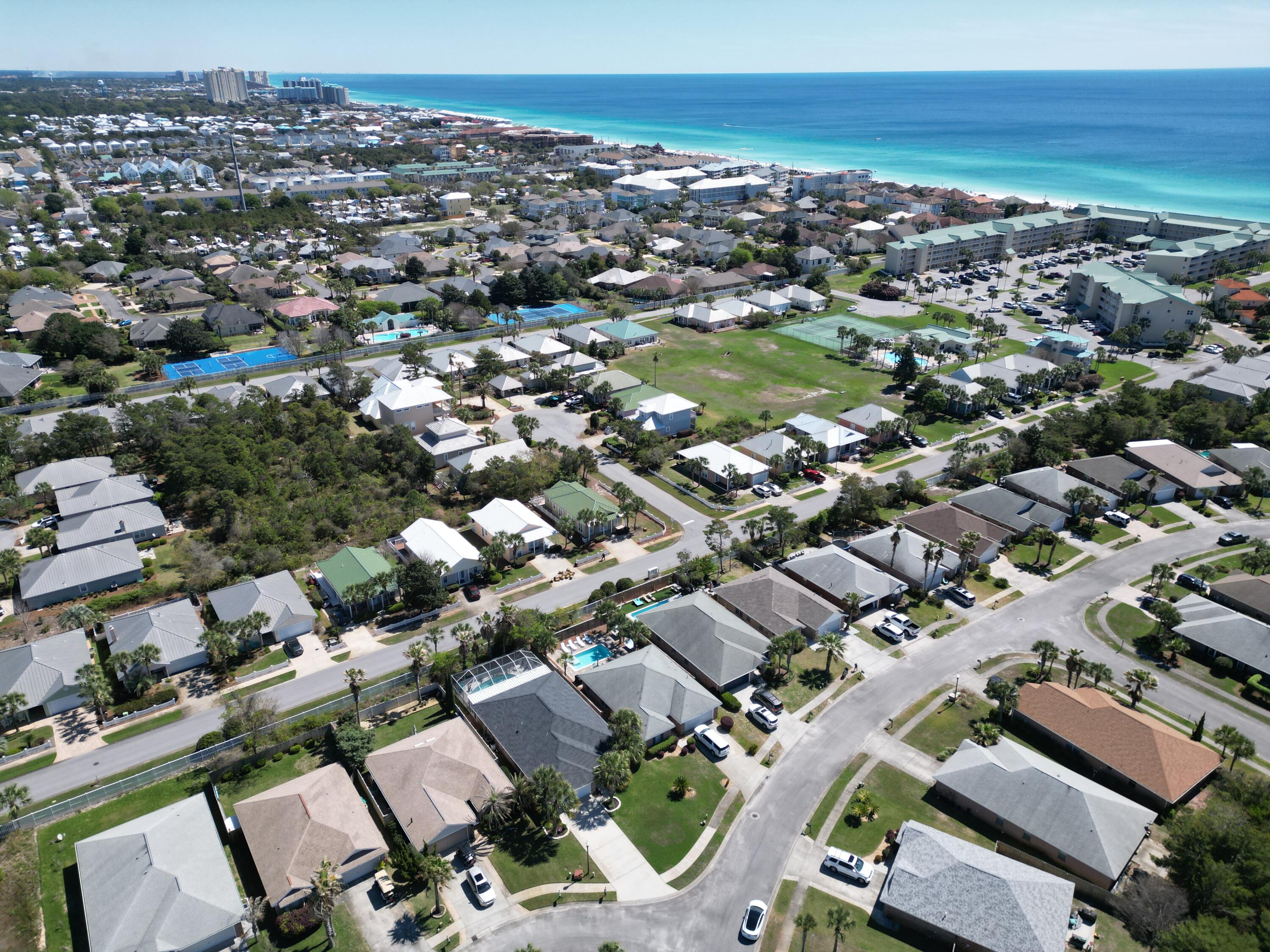 PARADISE RETREAT - Residential Lease