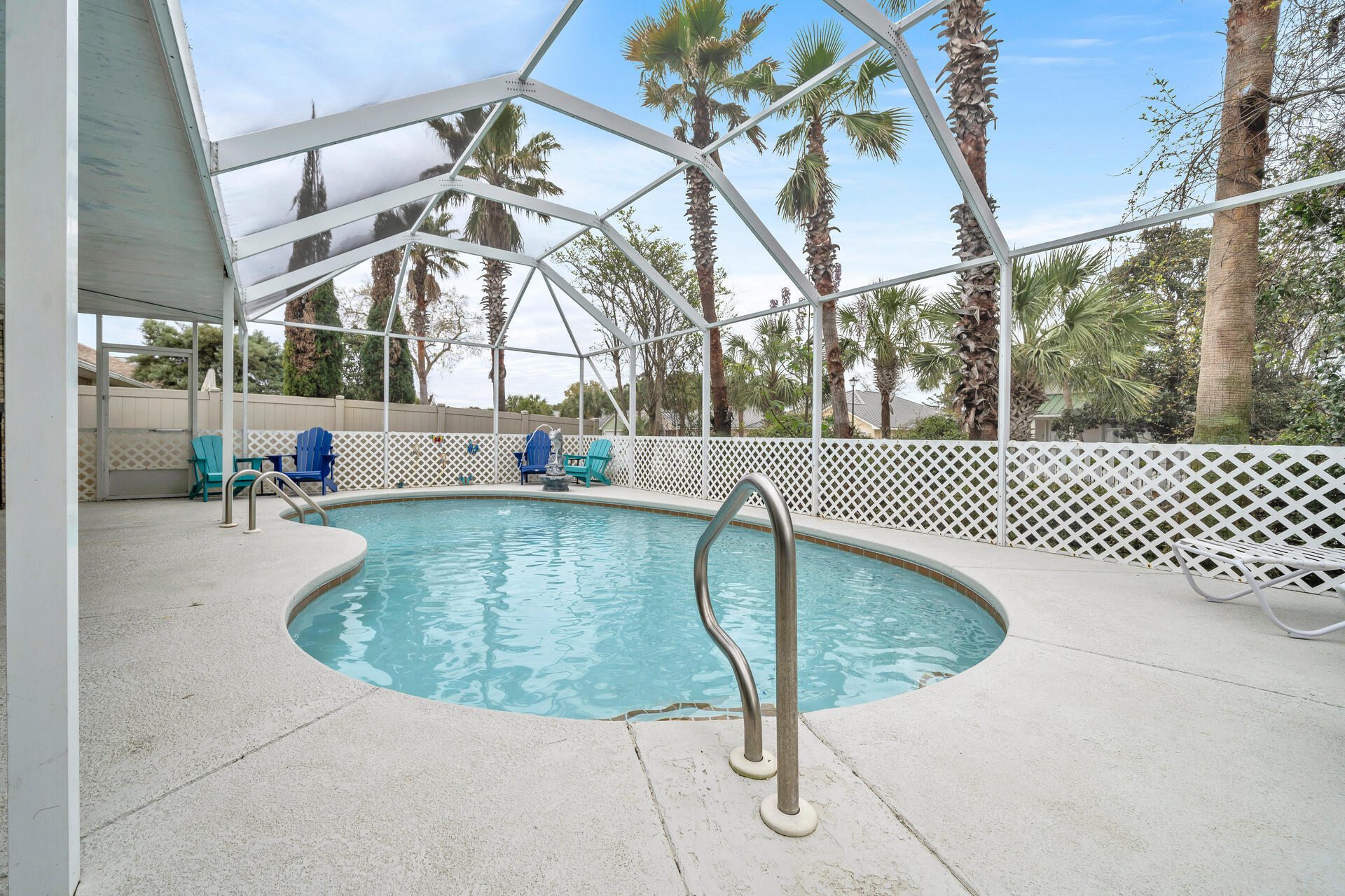 PARADISE RETREAT - Residential Lease