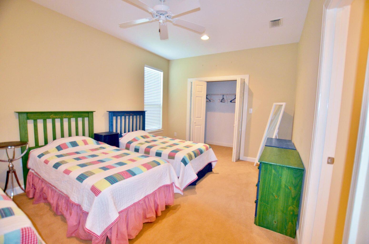 CRYSTAL LAKE - Residential Lease
