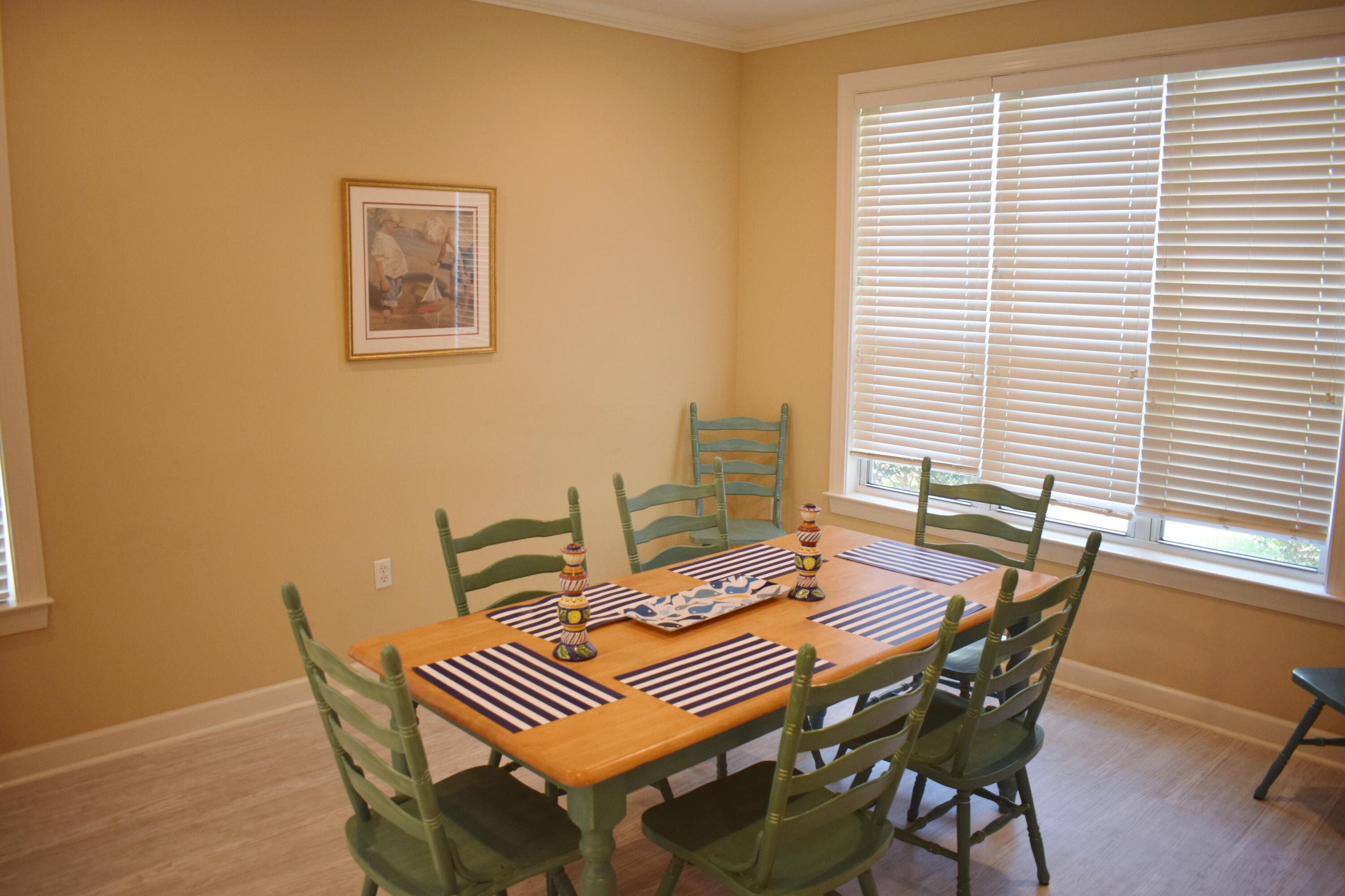 CRYSTAL LAKE - Residential Lease