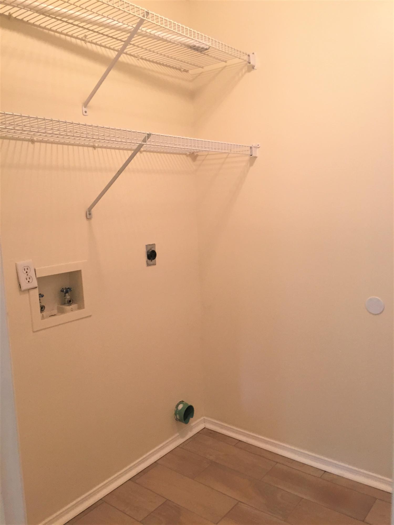 PINNACLE POINT - Residential Lease