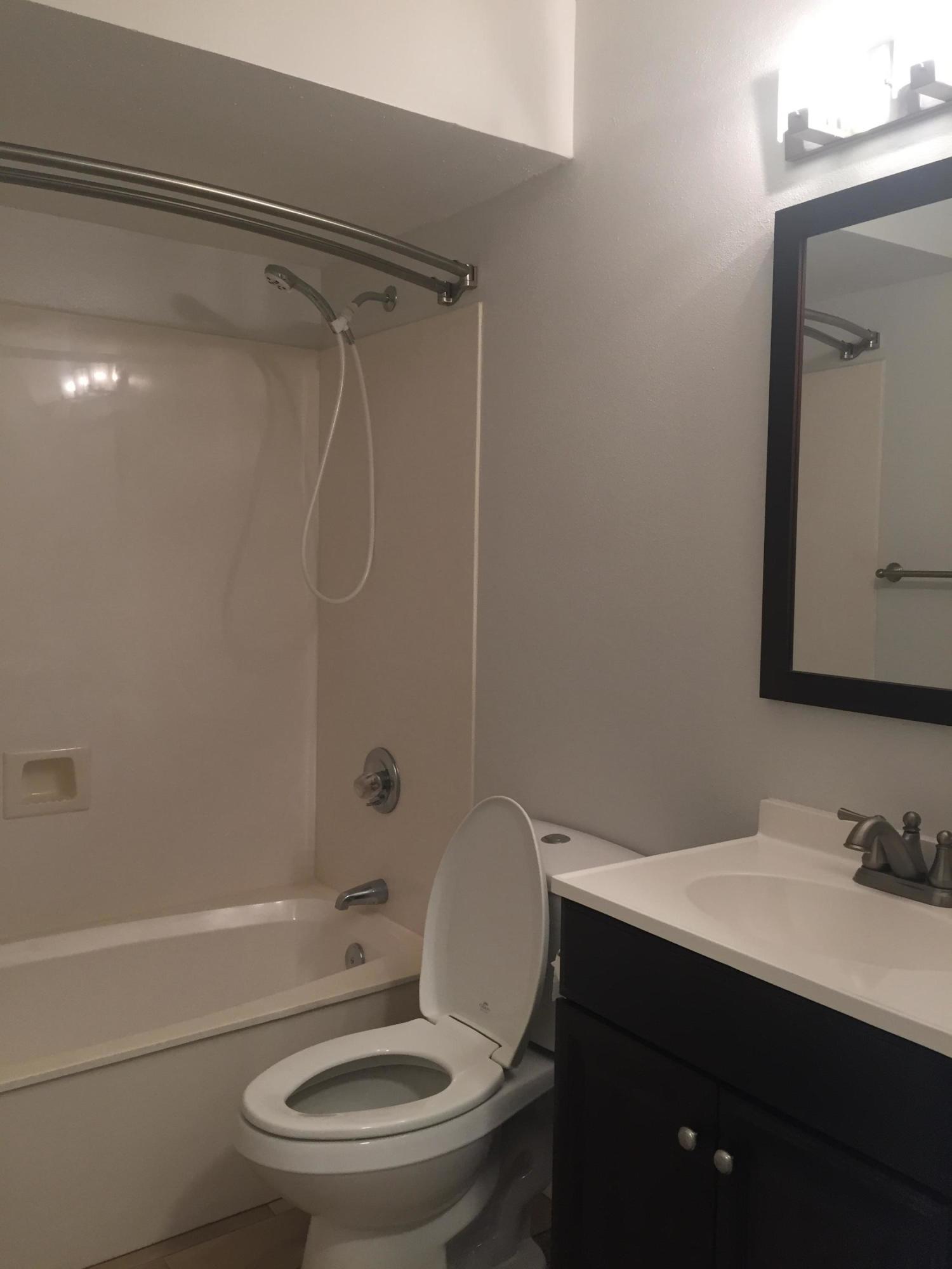 PINNACLE POINT - Residential Lease