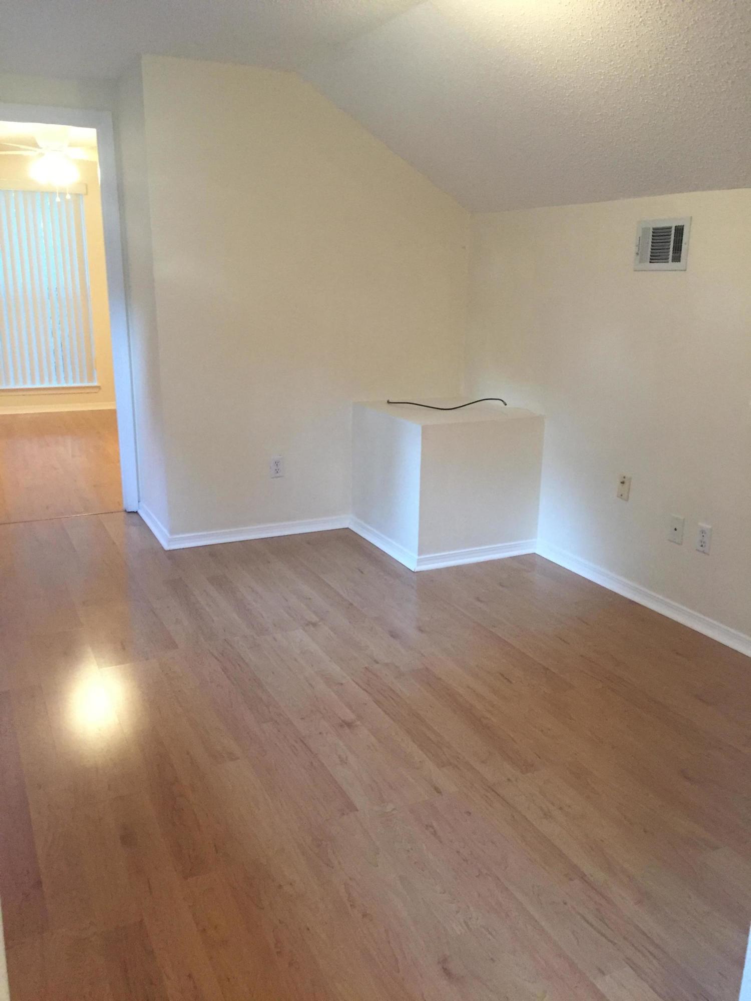 PINNACLE POINT - Residential Lease