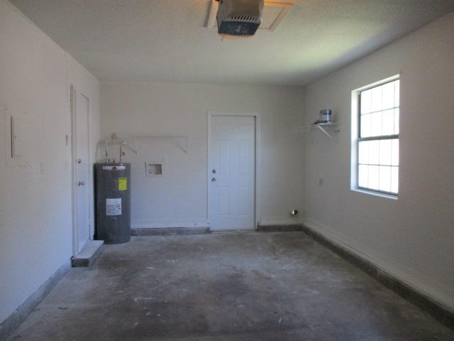 PINE MEADOWS 3RD ADDN - Residential Lease
