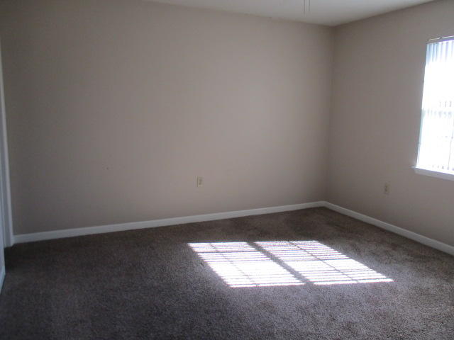 PINE MEADOWS 3RD ADDN - Residential Lease