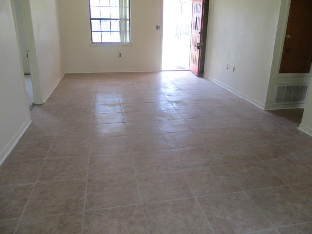PINE MEADOWS 3RD ADDN - Residential Lease