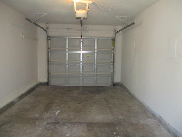 PINE MEADOWS 3RD ADDN - Residential Lease
